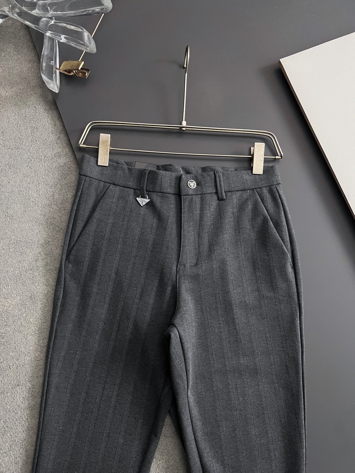 Prad*、2025最新特定改制羊绒男士休闲西裤# 此款无疑是最精致最高级的存在!非常显气质的一款西装裤