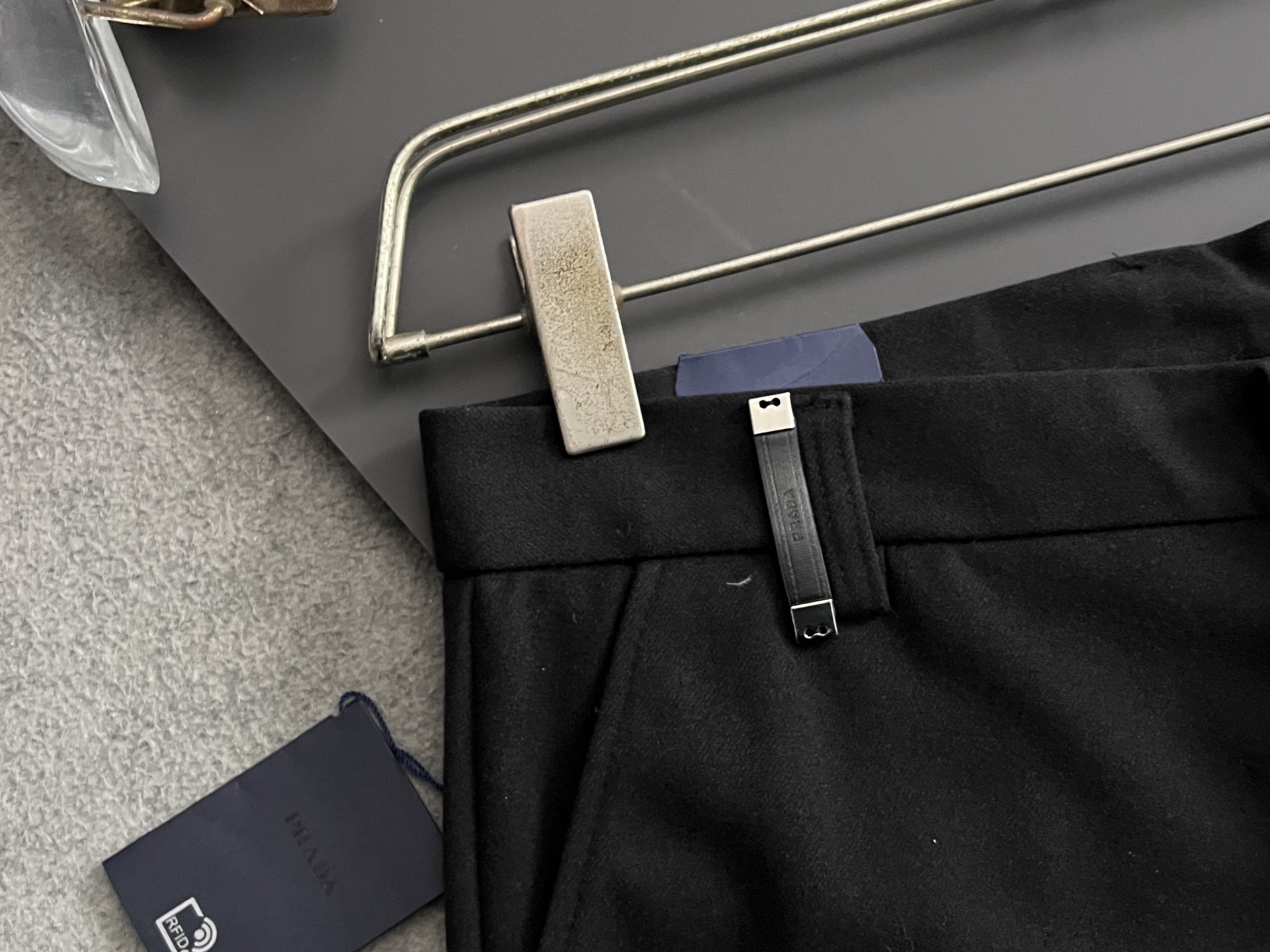 Prad*、2025最新特定改制羊绒男士休闲西裤# 此款无疑是最精致最高级的存在!非常显气质的一款西装裤