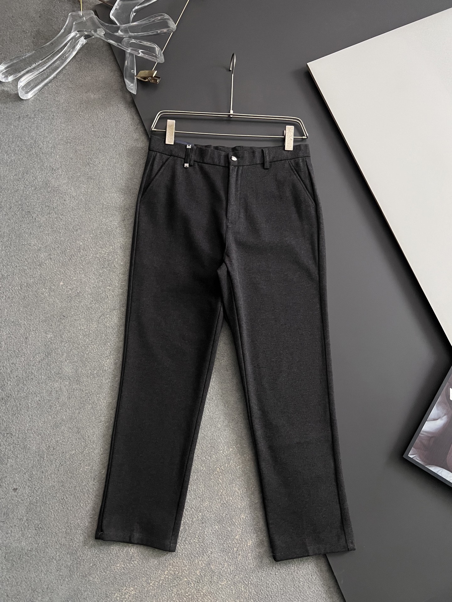 Prad*、2025最新特定改制羊绒男士休闲西裤# 此款无疑是最精致最高级的存在!非常显气质的一款西装裤