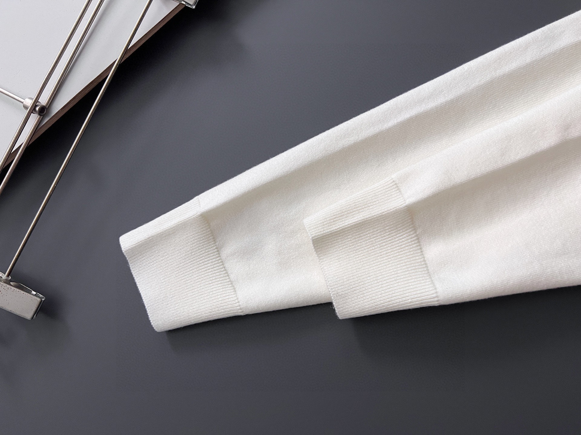 🌾Bur*·🌟25FW秋冬打底翻领毛衣！高品质意大利进口面料，高密度针织，百搭毛衣，内搭衬衫都帅气十足！