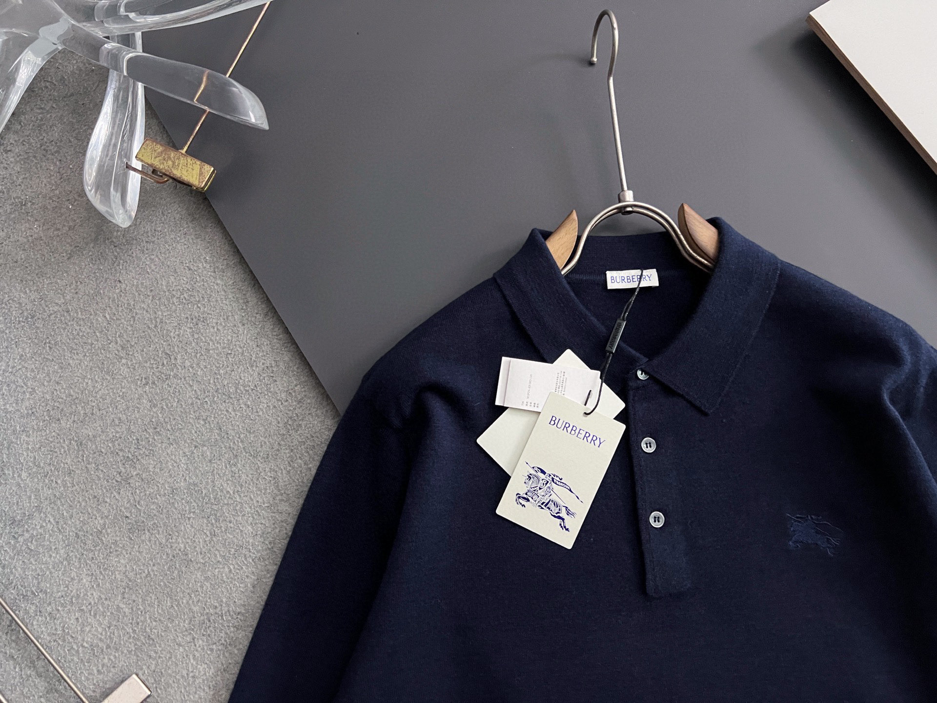 🌾Bur*·🌟25FW秋冬打底翻领毛衣！高品质意大利进口面料，高密度针织，百搭毛衣，内搭衬衫都帅气十足！