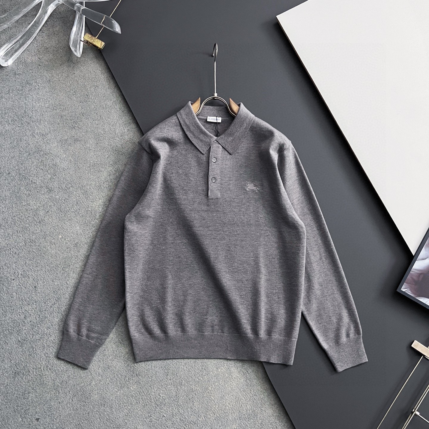 🌾Bur*·🌟25FW秋冬打底翻领毛衣！高品质意大利进口面料，高密度针织，百搭毛衣，内搭衬衫都帅气十足！