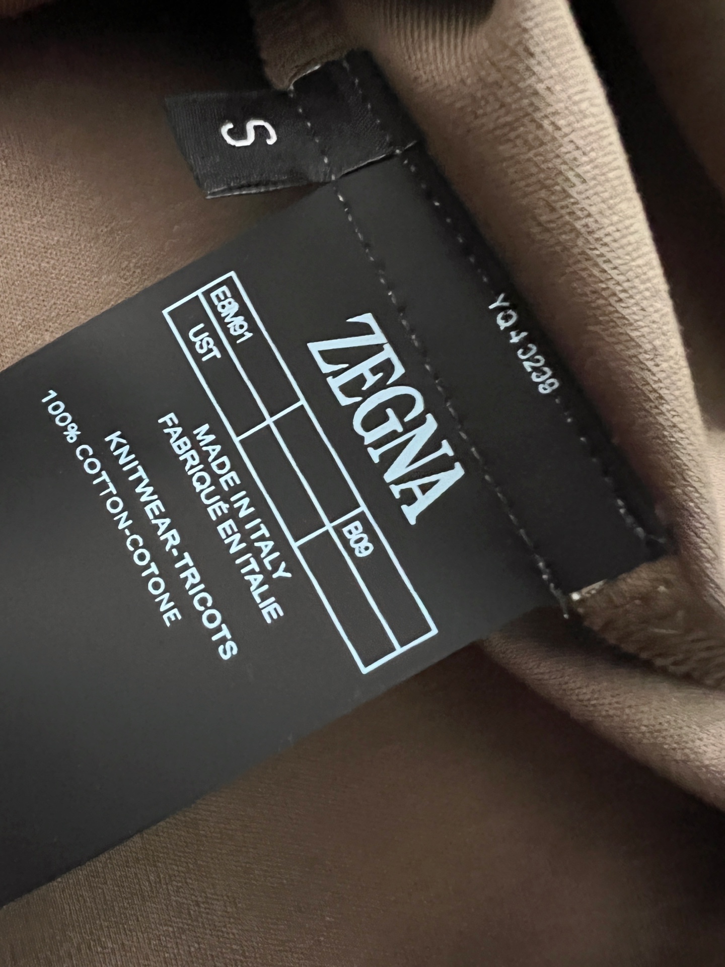 🌾Zegn*、双股丝光绝佳高品质进口牛奶丝T恤，渠道正品进口，定制丝光、特级面料，亲肤性绝佳，细节极致完