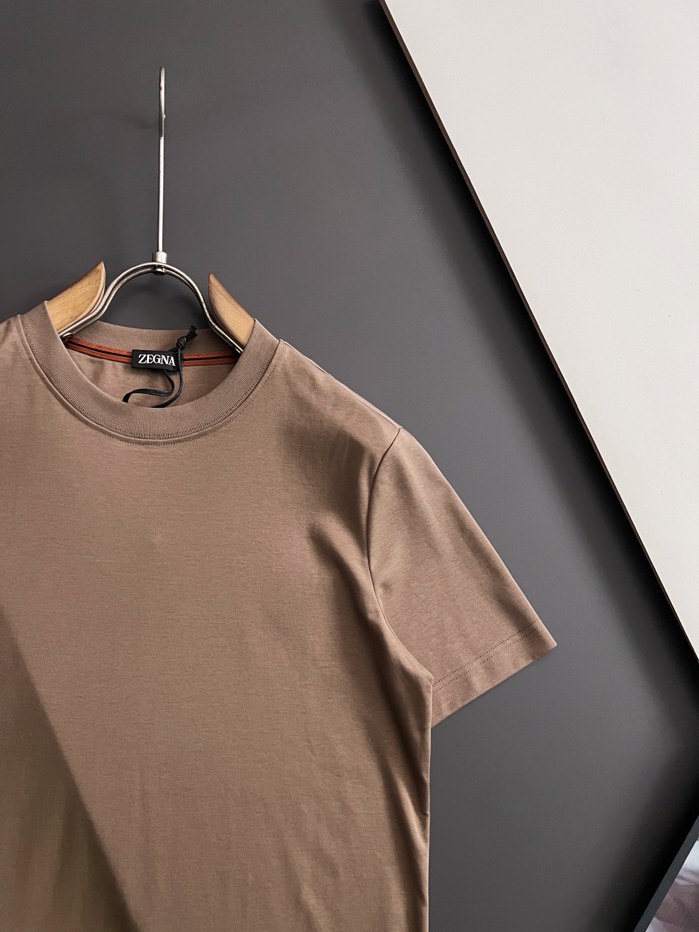 🌾Zegn*、双股丝光绝佳高品质进口牛奶丝T恤，渠道正品进口，定制丝光、特级面料，亲肤性绝佳，细节极致完