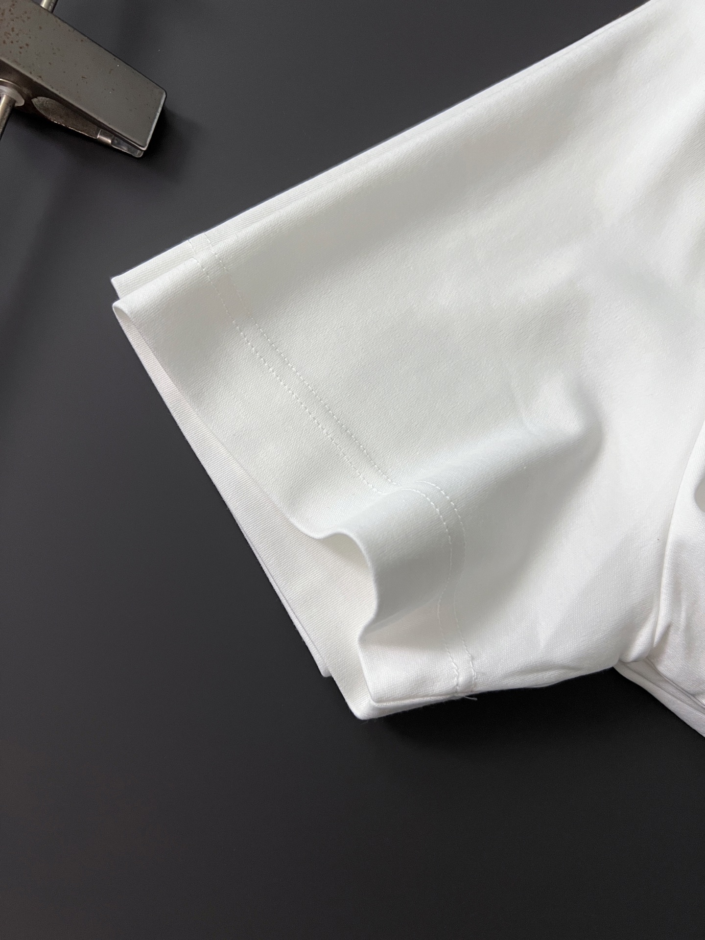 🌾Zegn*、双股丝光绝佳高品质进口牛奶丝T恤，渠道正品进口，定制丝光、特级面料，亲肤性绝佳，细节极致完