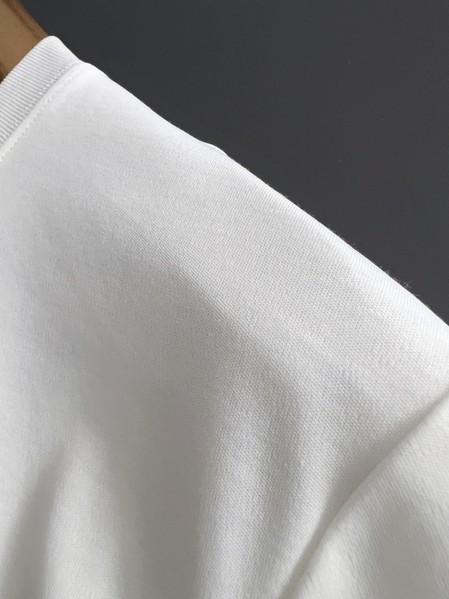 🌾Zegn*、双股丝光绝佳高品质进口牛奶丝T恤，渠道正品进口，定制丝光、特级面料，亲肤性绝佳，细节极致完