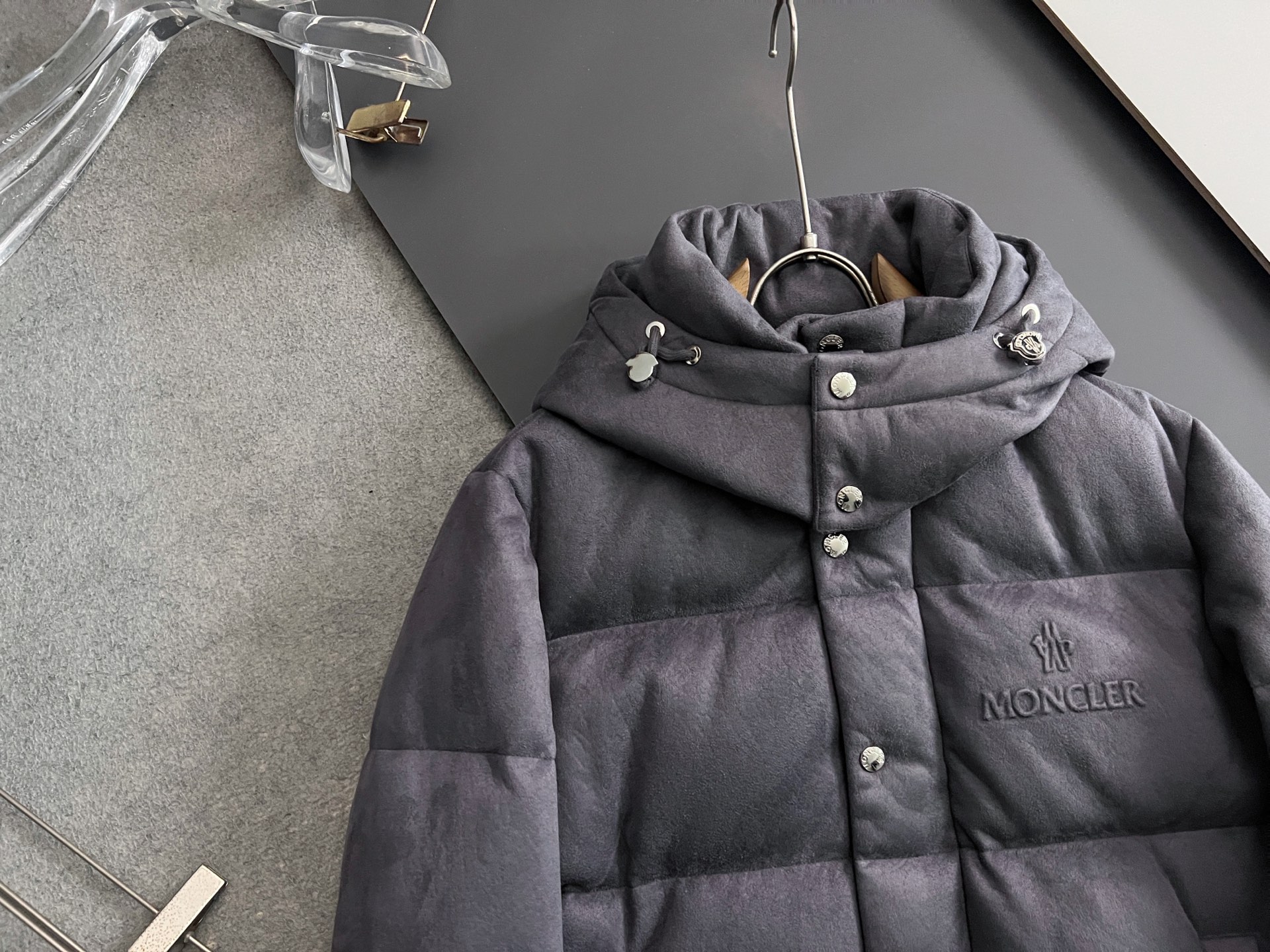 🌾Moncle*、2025秋冬新款羽绒服 原版1:1订制五金配件全进口原版定制 欢迎专柜对比 绝对的高品