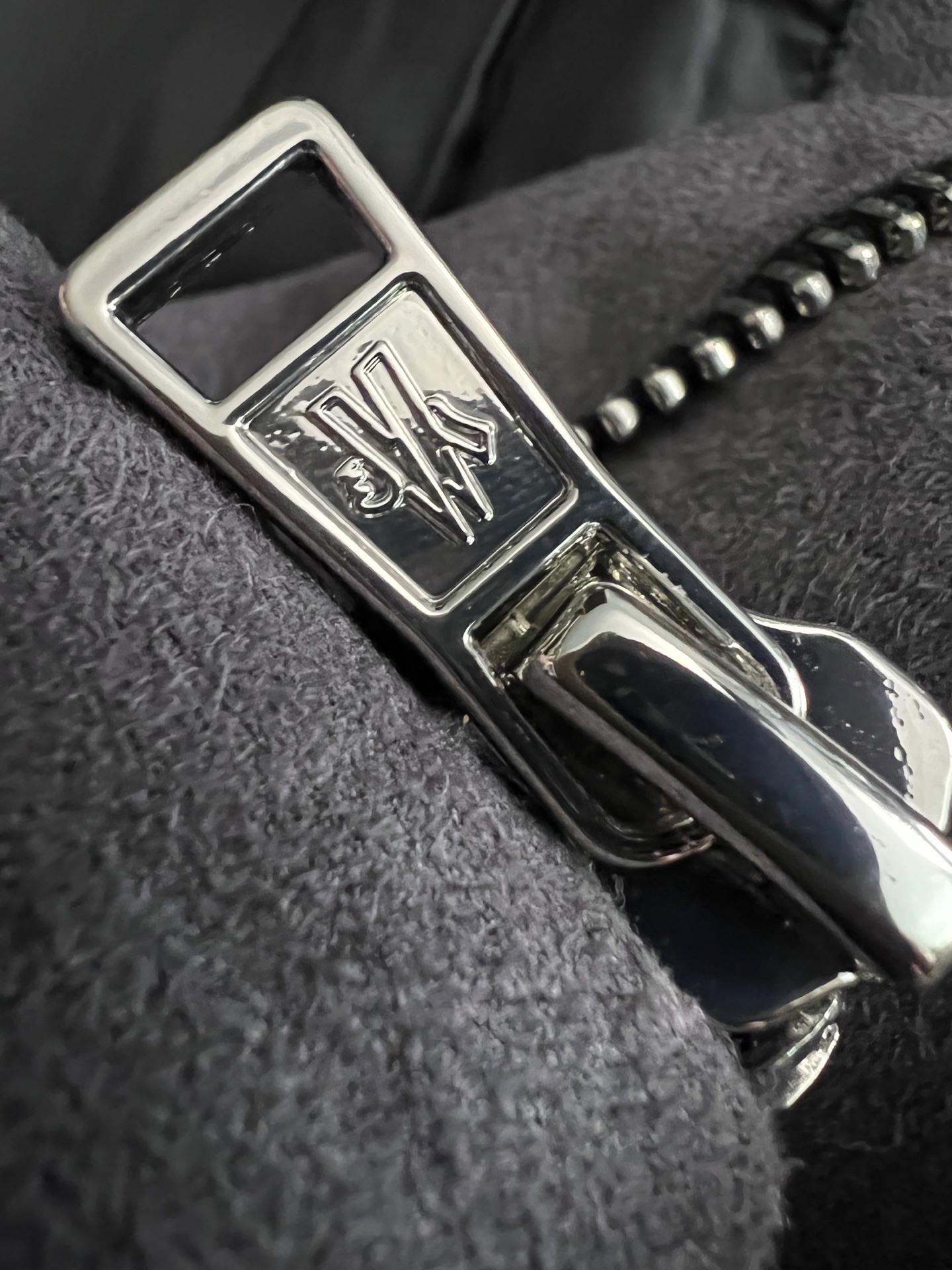 🌾Moncle*、2025秋冬新款羽绒服 原版1:1订制五金配件全进口原版定制 欢迎专柜对比 绝对的高品