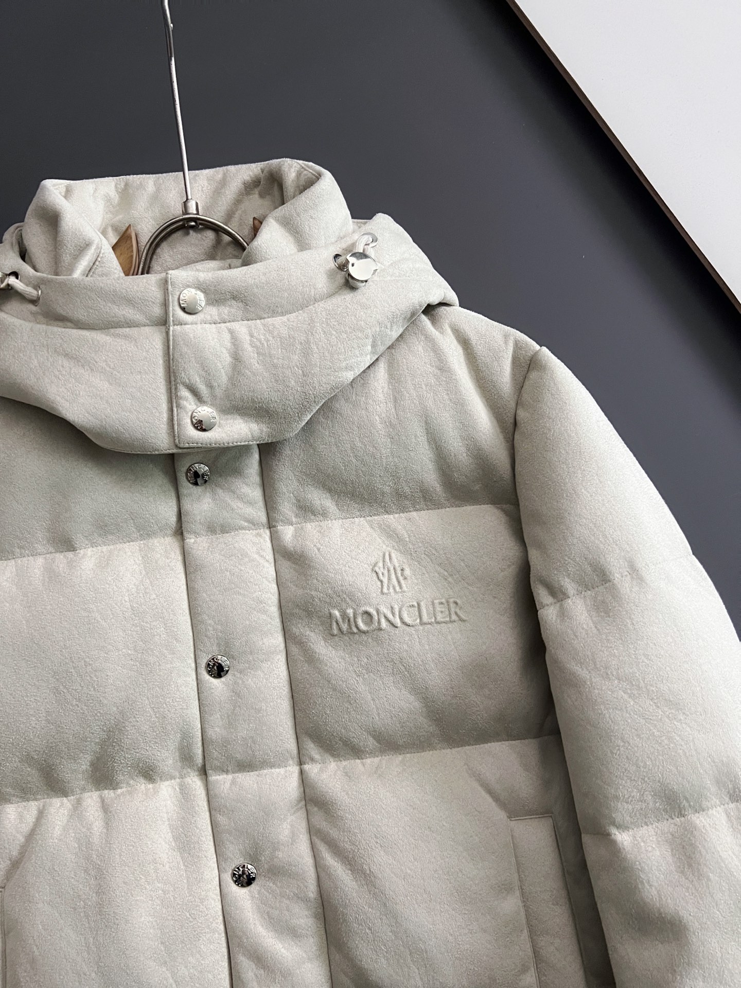 🌾Moncle*、2025秋冬新款羽绒服 原版1:1订制五金配件全进口原版定制 欢迎专柜对比 绝对的高品