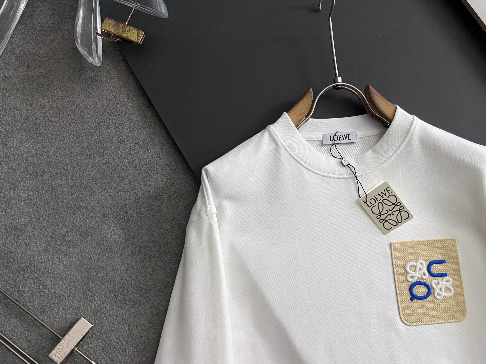 🌾Loe*🌟最高版｜独家 高端定制。 15年专业卫衣，无论是面料上还是版型上都是完美越级，精美工艺圆领款