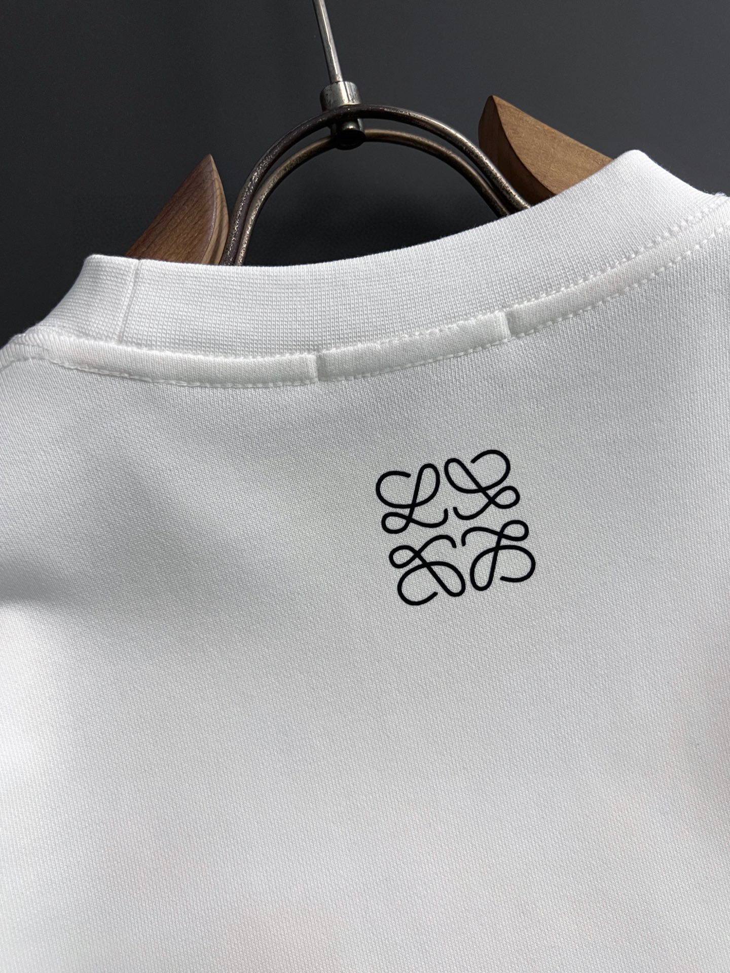 🌾Loe*🌟最高版｜独家 高端定制。 15年专业卫衣，无论是面料上还是版型上都是完美越级，精美工艺圆领款