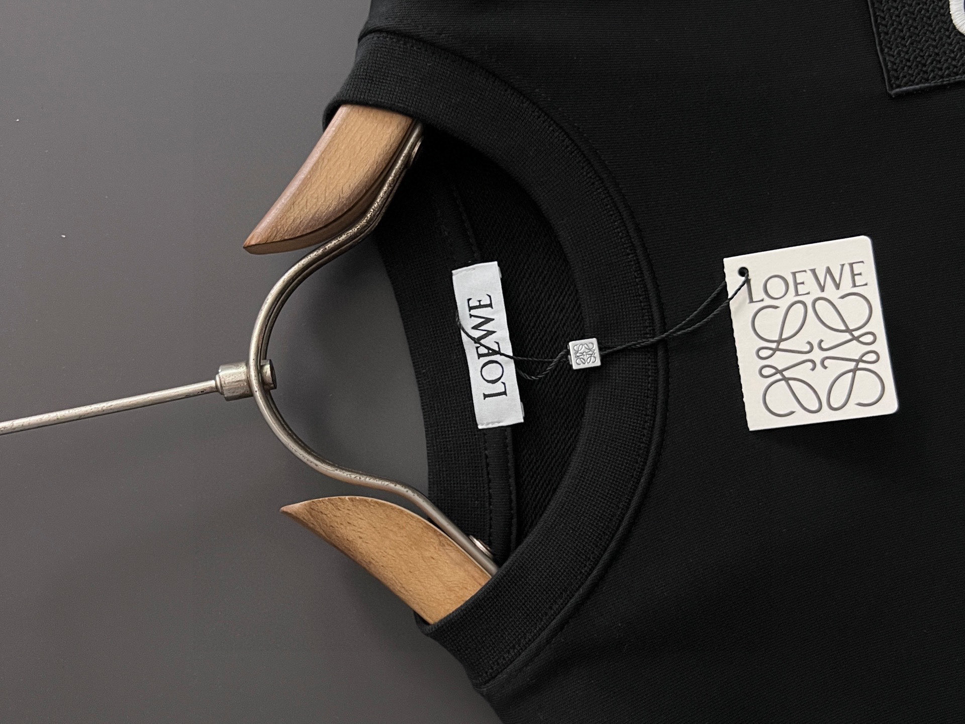 🌾Loe*🌟最高版｜独家 高端定制。 15年专业卫衣，无论是面料上还是版型上都是完美越级，精美工艺圆领款