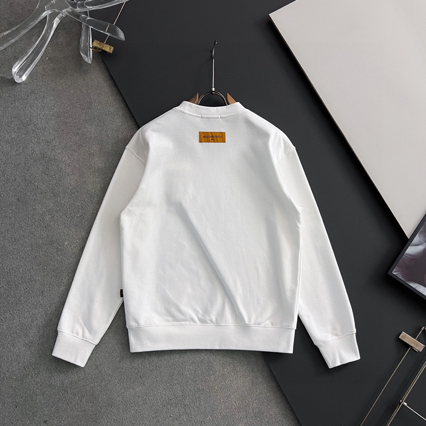 🌾1V*🌟最高版｜独家 高端定制。 15年专业卫衣，无论是面料上还是版型上都是完美越级，精美工艺圆领款，