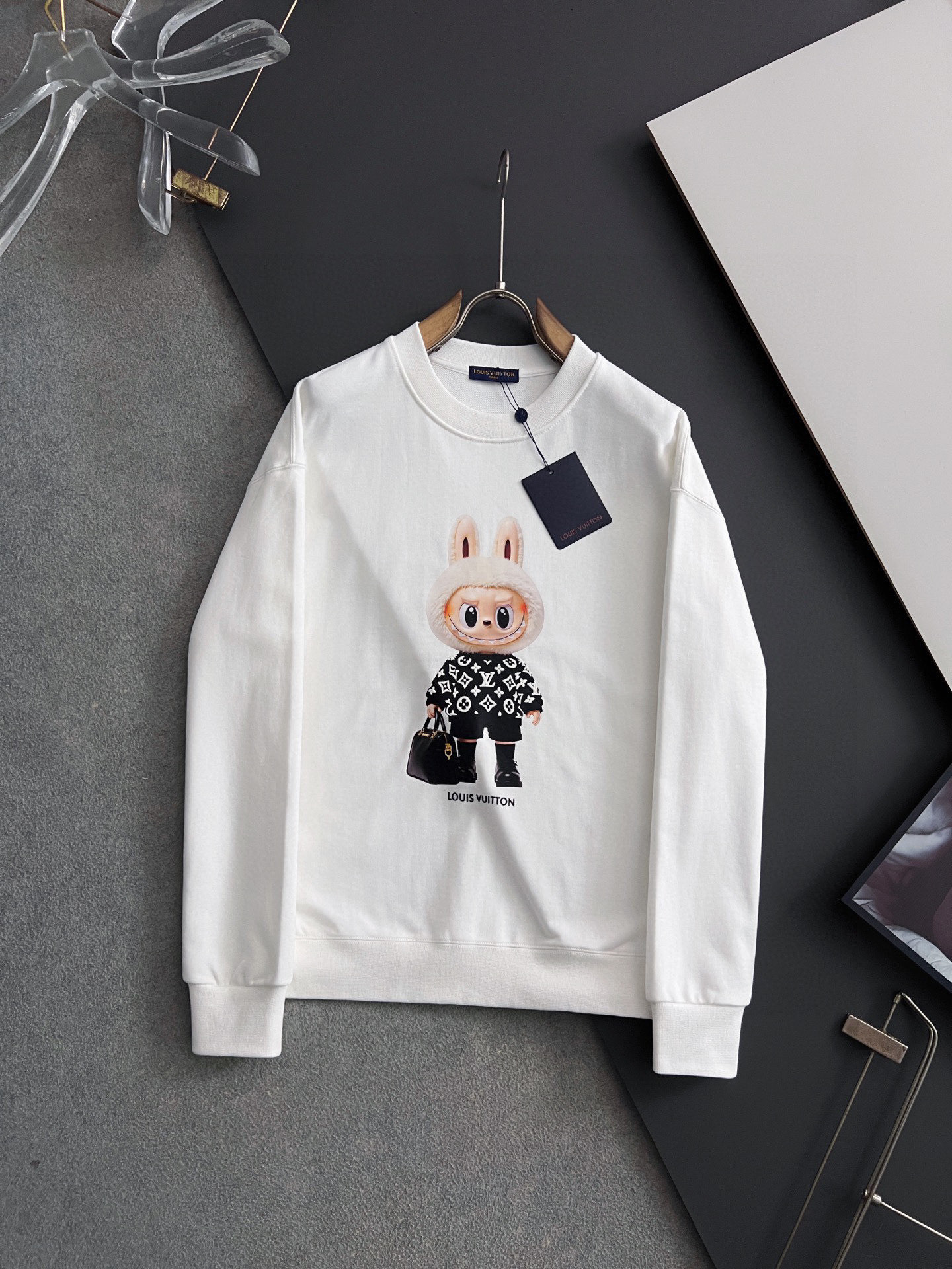 🌾1V*🌟最高版｜独家 高端定制。 15年专业卫衣，无论是面料上还是版型上都是完美越级，精美工艺圆领款，