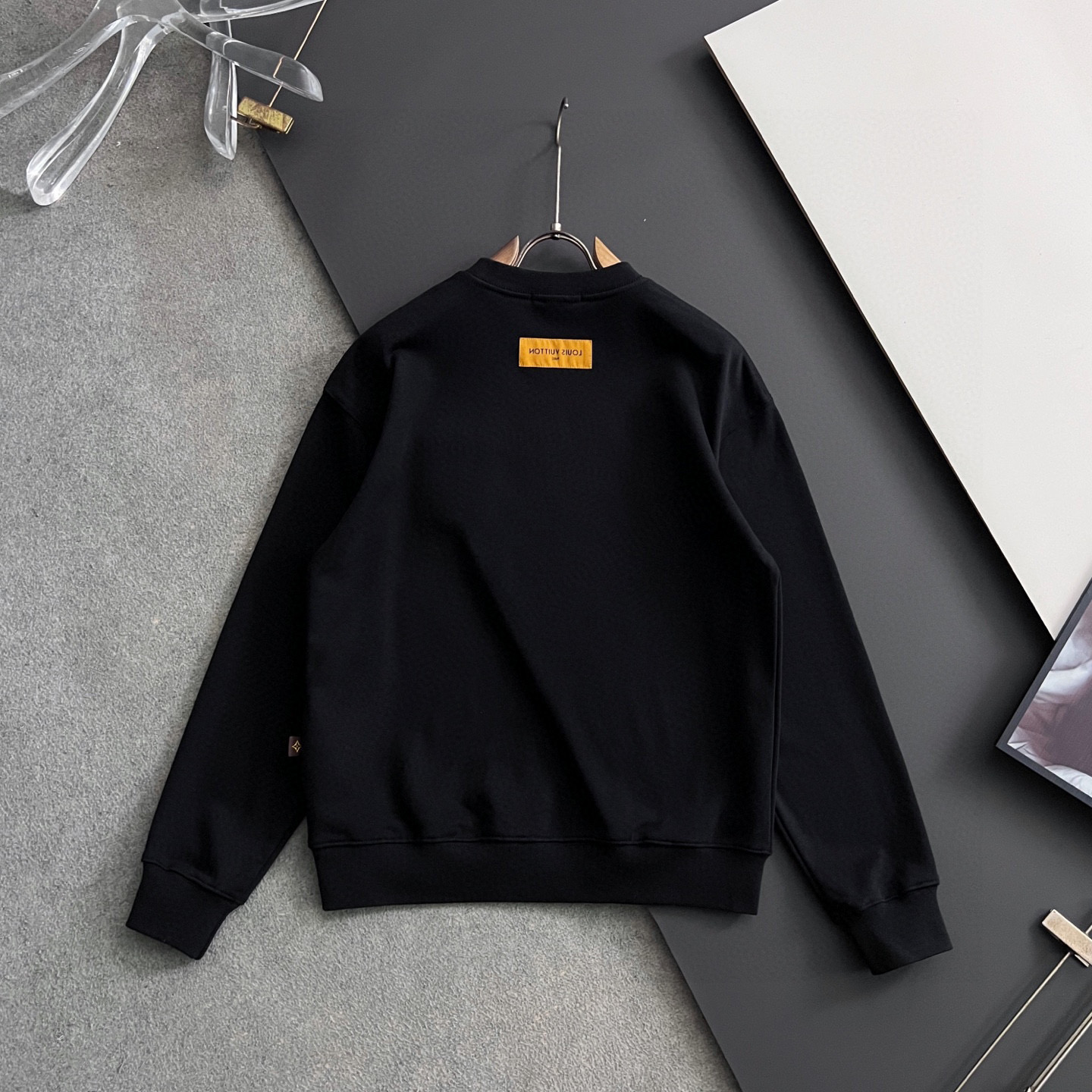 🌾1V*🌟最高版｜独家 高端定制。 15年专业卫衣，无论是面料上还是版型上都是完美越级，精美工艺圆领款，