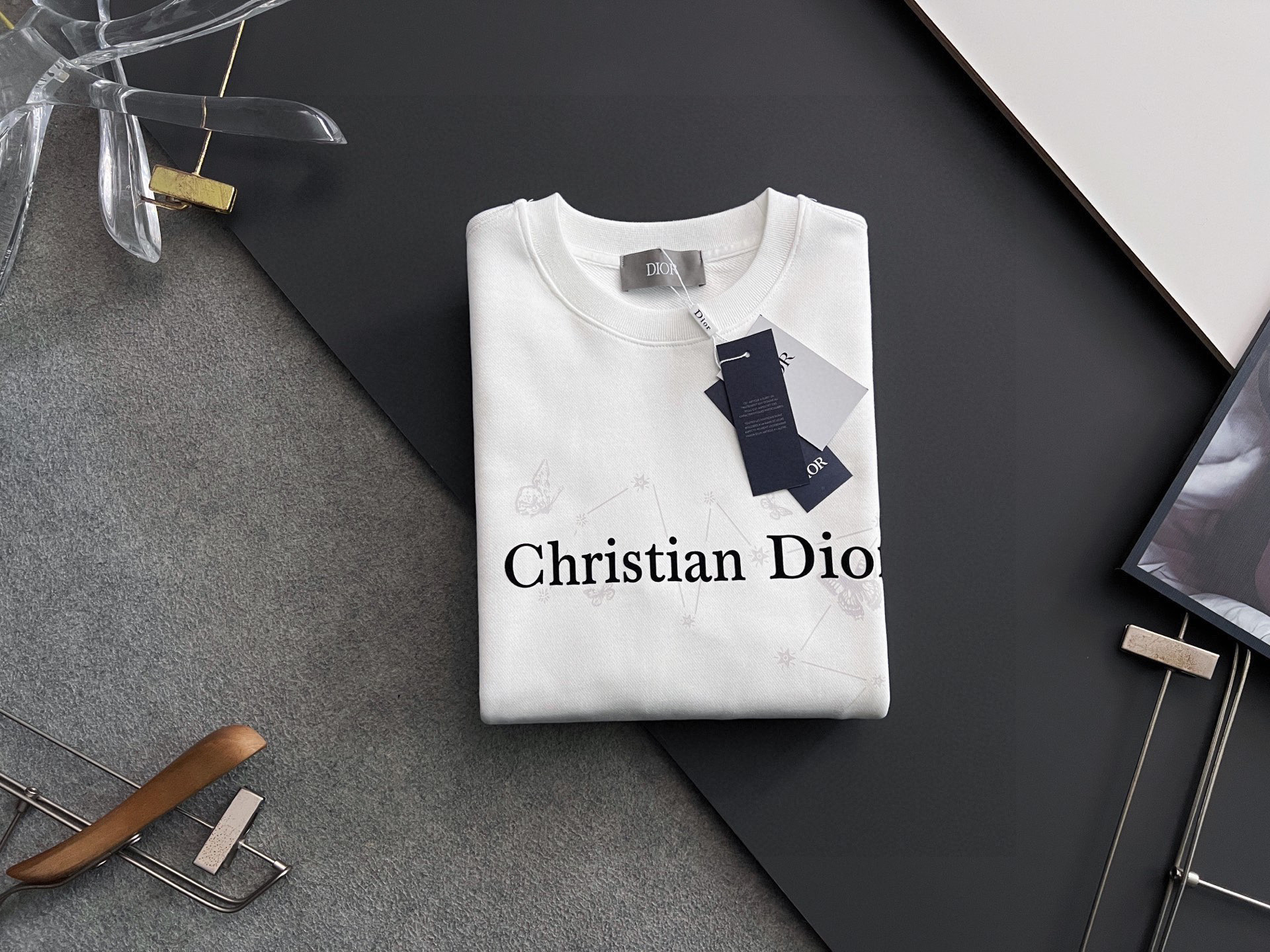 🌾CD*🌟｜独家 高端定制。 15年专业卫衣，无论是面料上还是版型上都是完美越级，精美工艺圆领款，独家特