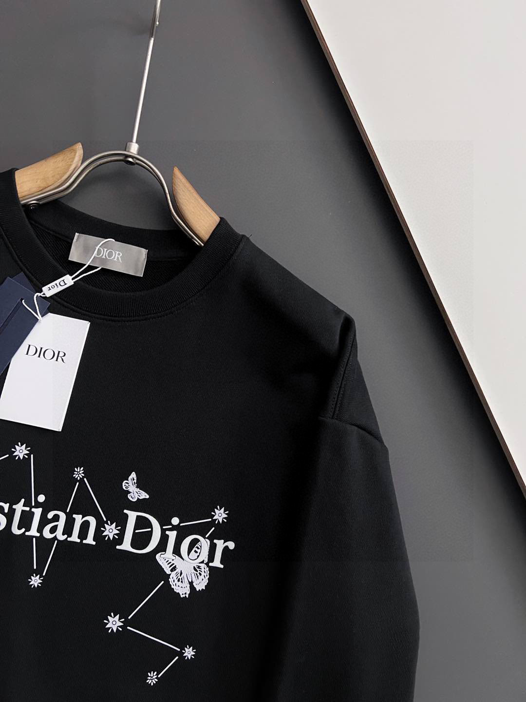 🌾CD*🌟｜独家 高端定制。 15年专业卫衣，无论是面料上还是版型上都是完美越级，精美工艺圆领款，独家特