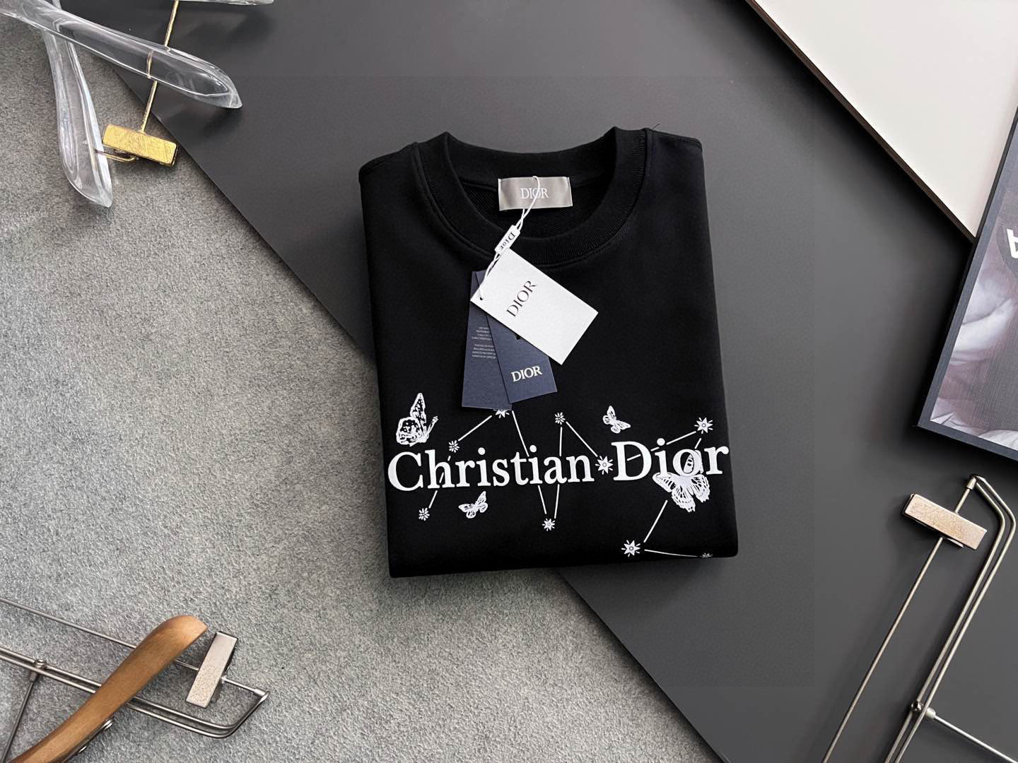 🌾CD*🌟｜独家 高端定制。 15年专业卫衣，无论是面料上还是版型上都是完美越级，精美工艺圆领款，独家特