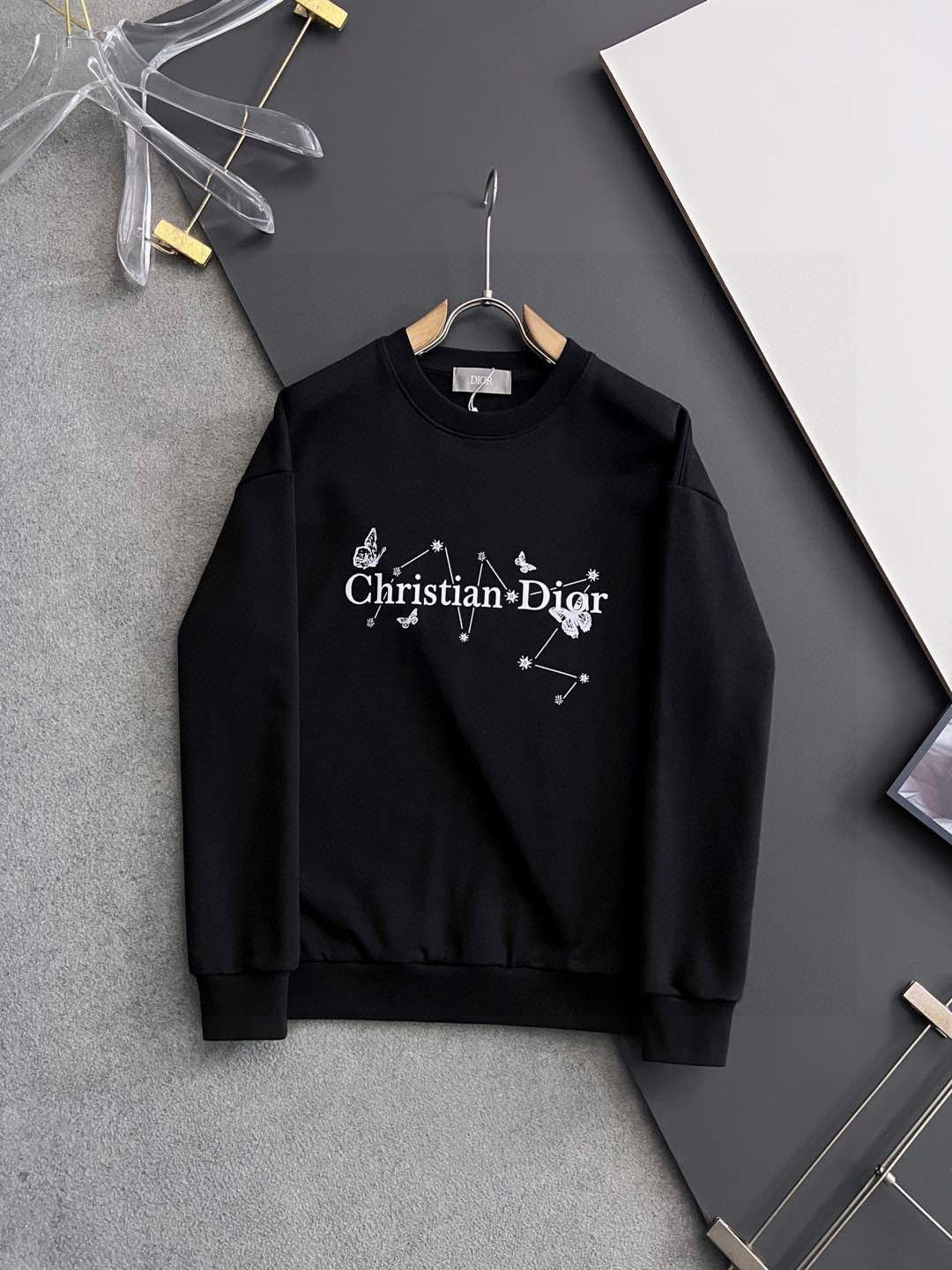 🌾CD*🌟｜独家 高端定制。 15年专业卫衣，无论是面料上还是版型上都是完美越级，精美工艺圆领款，独家特