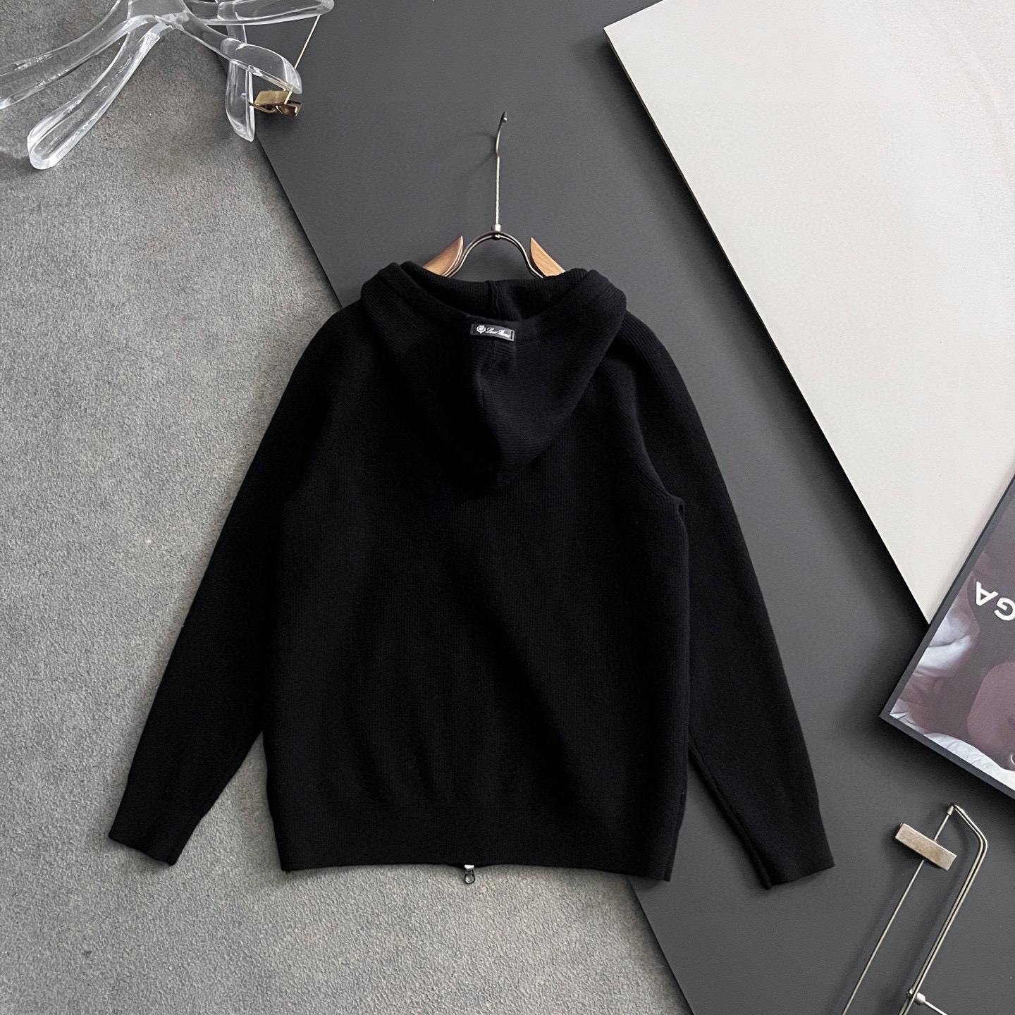 🌾lP🆕*顶级版🌟爆款秋冬羊绒衫绵羊毛100%），配色标识工艺设计！钩织标识条纹修饰，设计经典配色钩织设