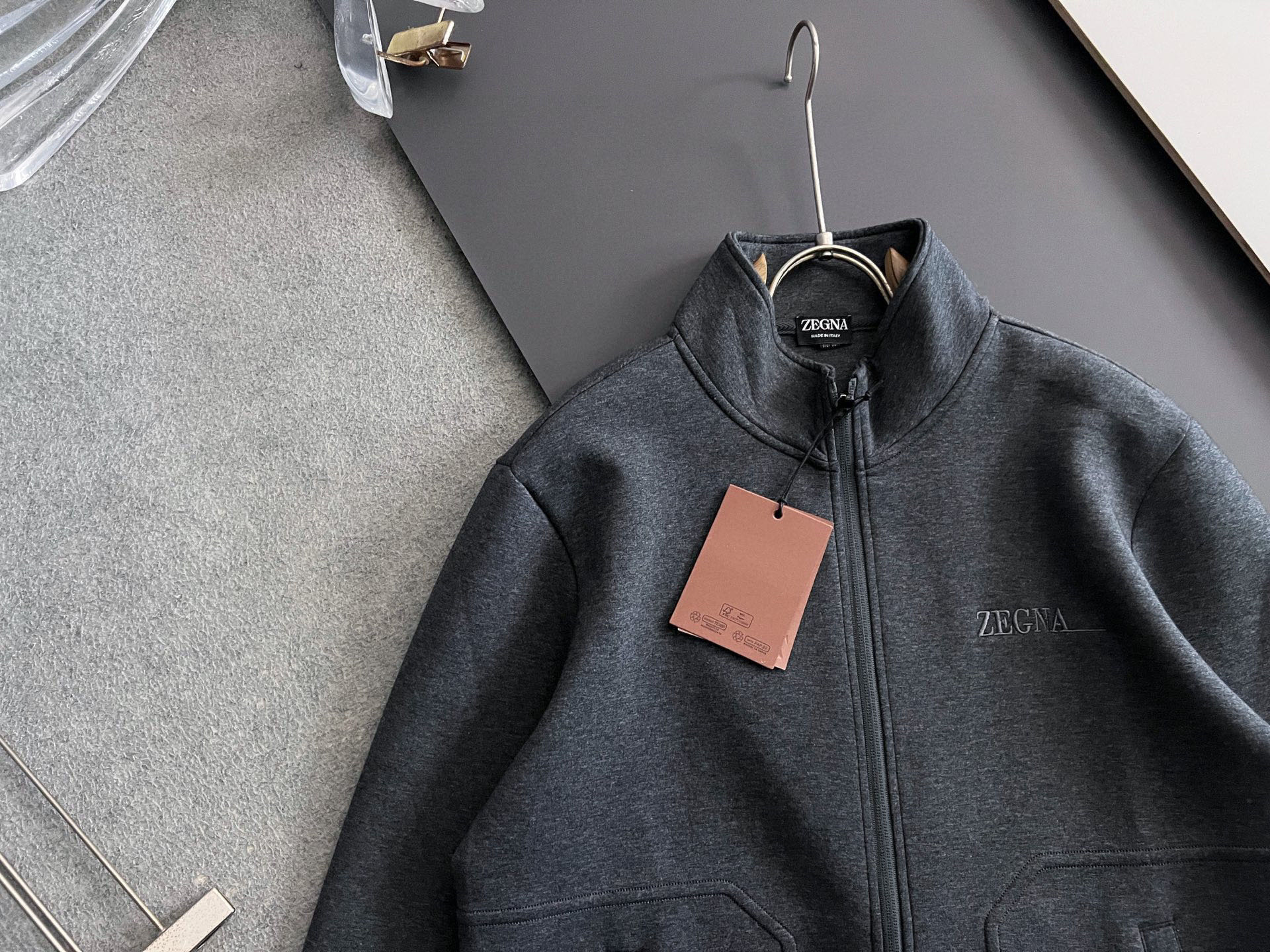 🌾套装Zegn*🌟｜独家定制进口空气层秋季轻商务休闲套装（穿上去还不臃肿） 不缩水，无尘，黑色洗后不泛白