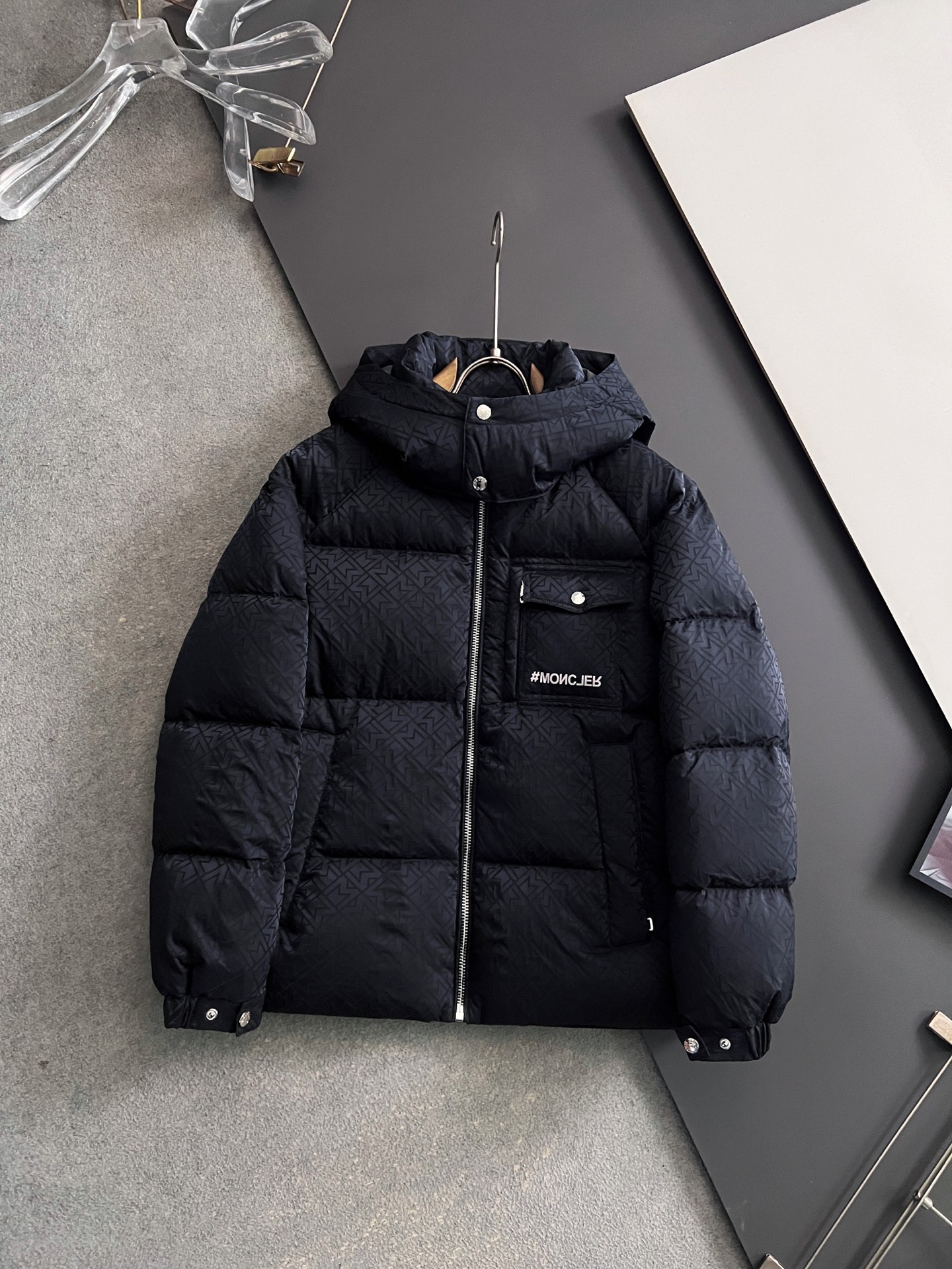 _dVb9s1aFT-xExmmotWAnROAmE2Tn8vM5HCzjnUg