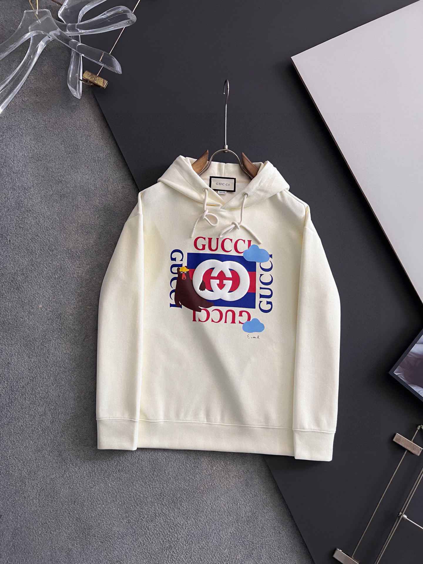 ）Gucc*·独家🌟高端定制，休闲连帽款卫衣，独家定制纯棉410克新氧棉、科技面料，定制原版螺纹，档次极