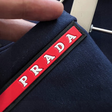 )Prad* 经典藏兰色长裤男士徽标贴布抽绳休闲长裤,裤角拉链可调节裤脚 ,彩色条纹抽绳腰头 , 面料1 )Prad* 经典藏兰色长裤男士徽标贴布抽绳休闲长裤,裤角拉链可调节裤脚 ,彩色条纹抽绳腰头 , 面料1