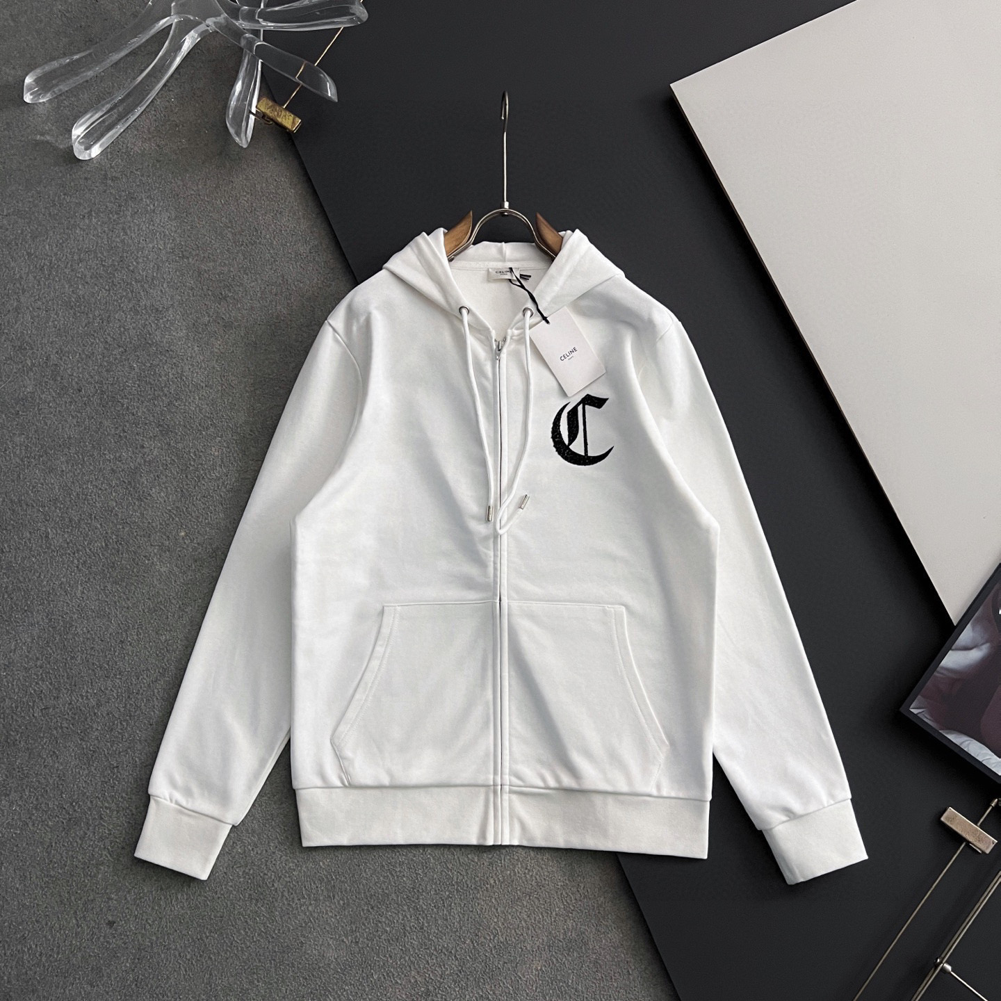 ）Cel*🌟春款拉链连帽卫衣外套独家定染中克重科技平纹针织面料，区别市场通货颜色‼校服风减龄气息～松弛少