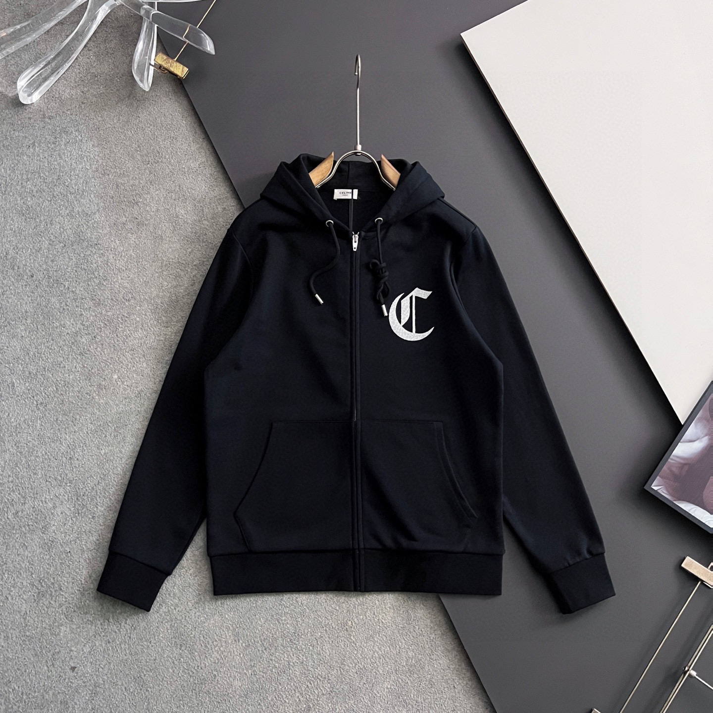 ）Cel*🌟春款拉链连帽卫衣外套独家定染中克重科技平纹针织面料，区别市场通货颜色‼校服风减龄气息～松弛少