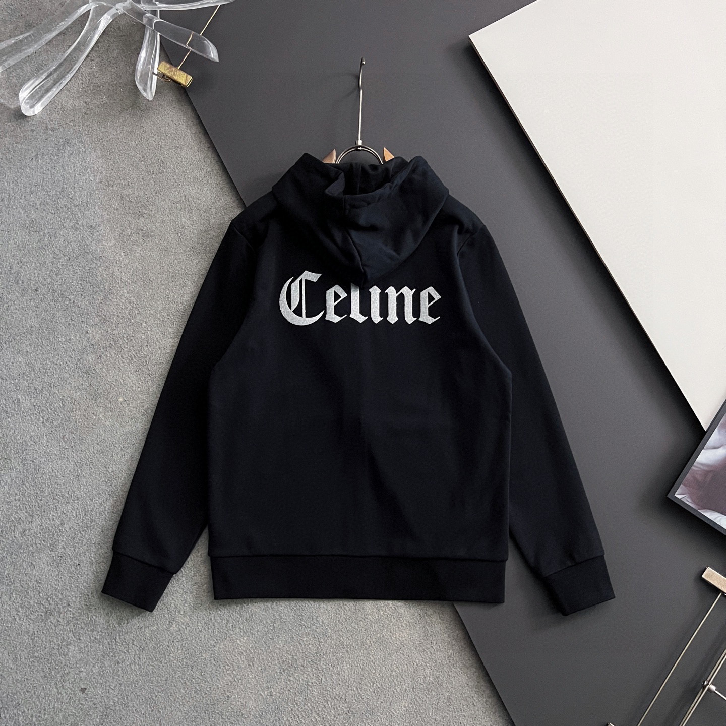 ）Cel*🌟春款拉链连帽卫衣外套独家定染中克重科技平纹针织面料，区别市场通货颜色‼校服风减龄气息～松弛少