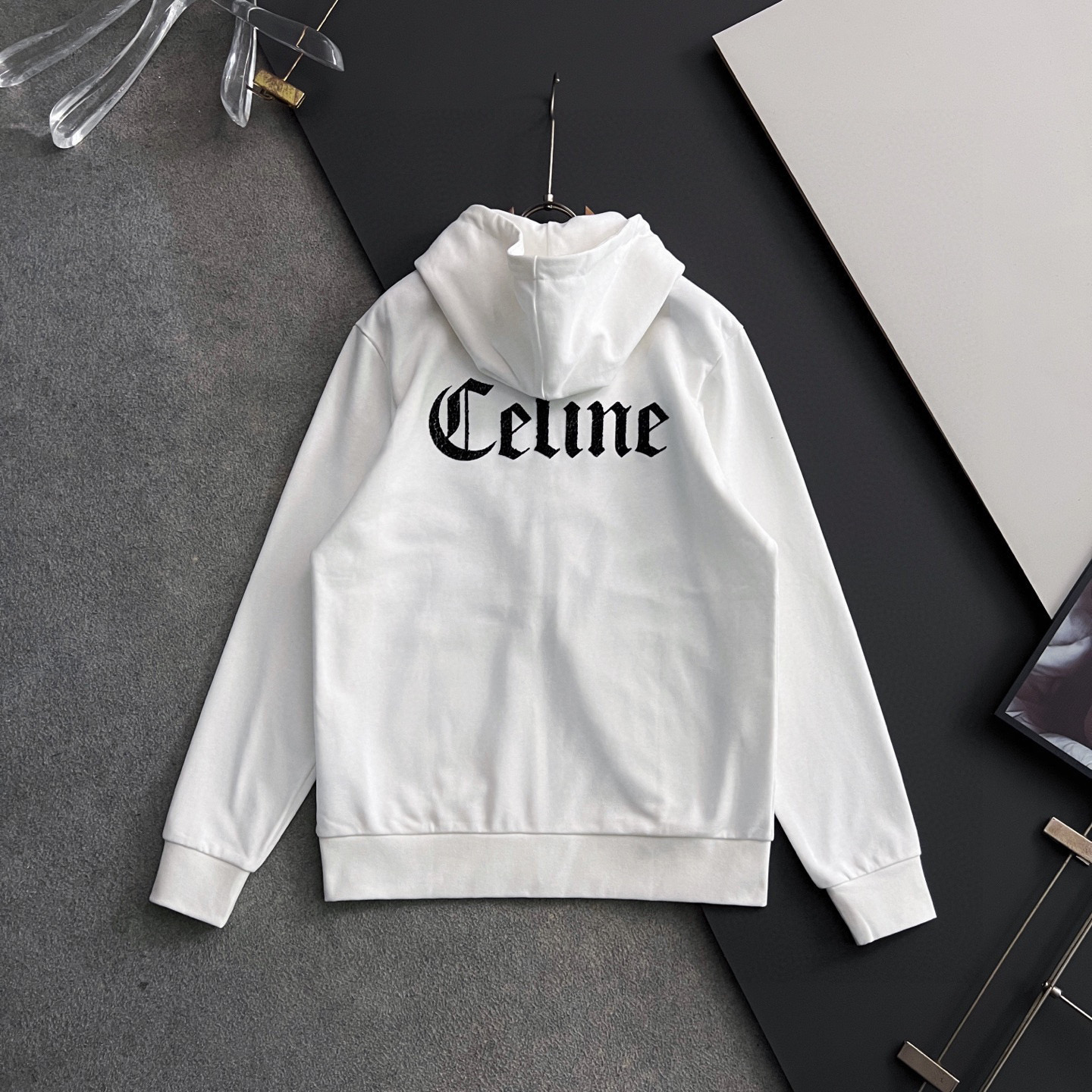 ）Cel*🌟春款拉链连帽卫衣外套独家定染中克重科技平纹针织面料，区别市场通货颜色‼校服风减龄气息～松弛少