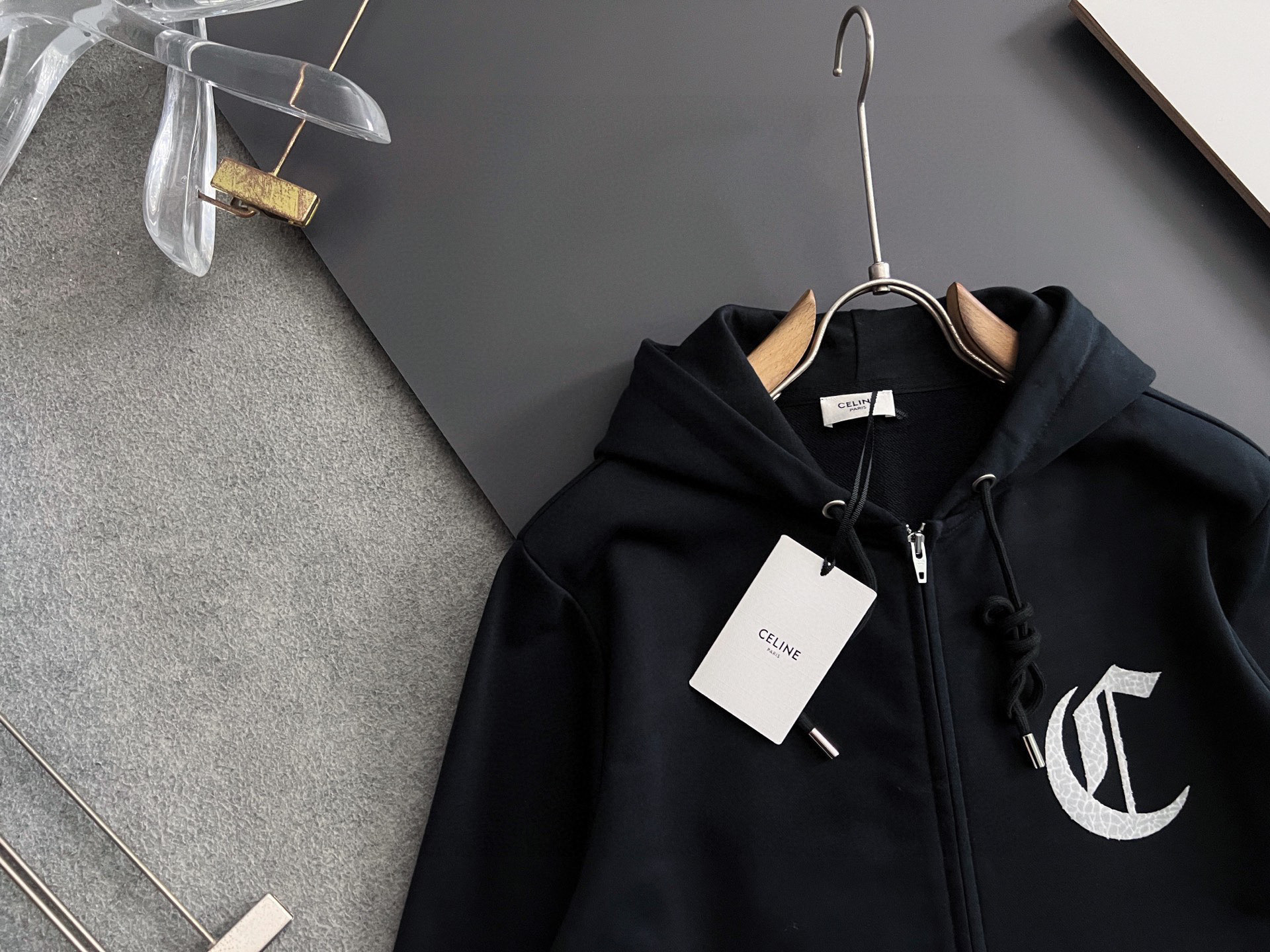 ）Cel*🌟春款拉链连帽卫衣外套独家定染中克重科技平纹针织面料，区别市场通货颜色‼校服风减龄气息～松弛少
