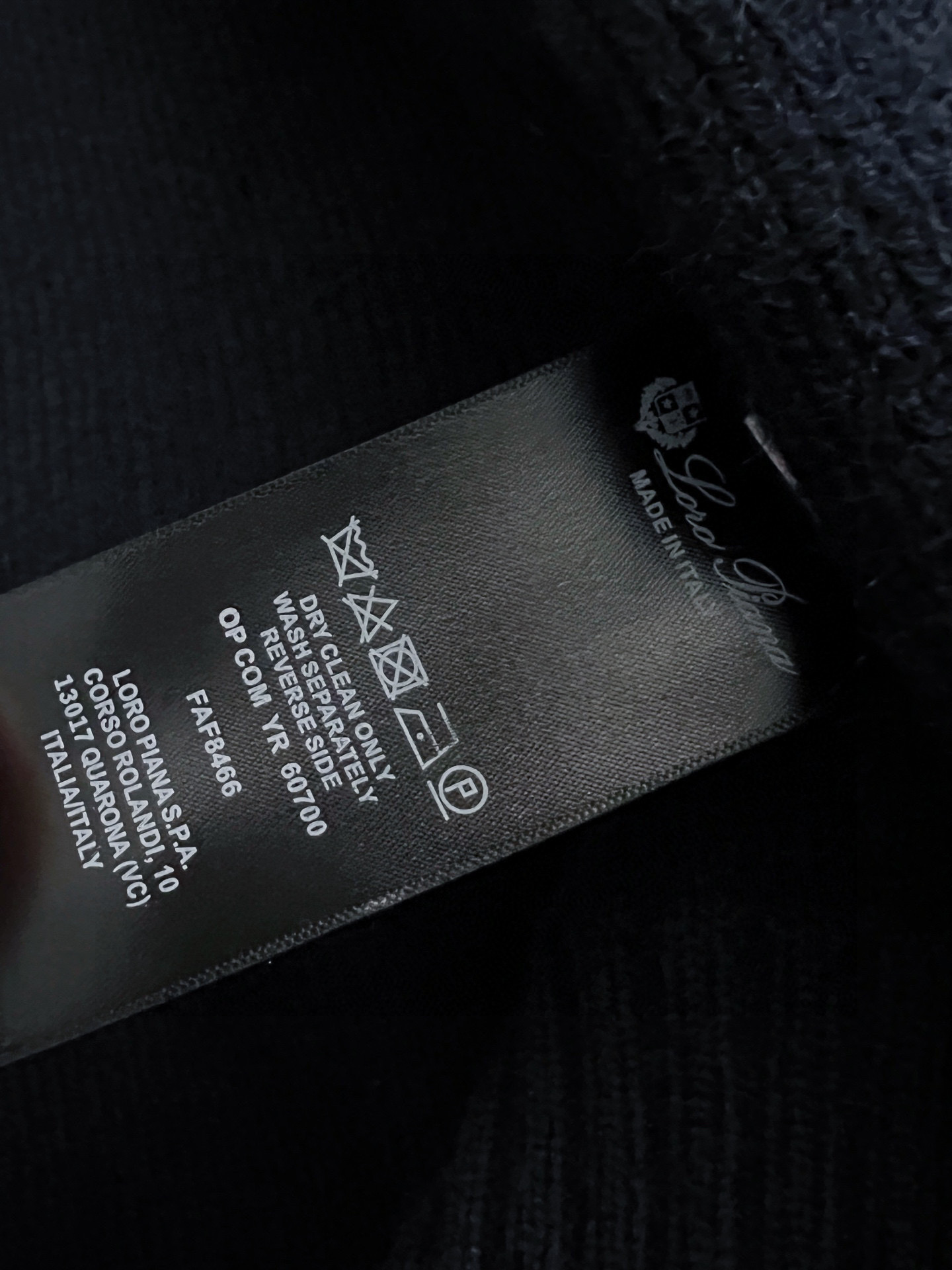 ）翻单出货Loro piana🌟爆品明星款休闲风秋冬高克重针织羊毛衫，配色标识条纹工艺设计！钩织标识条纹