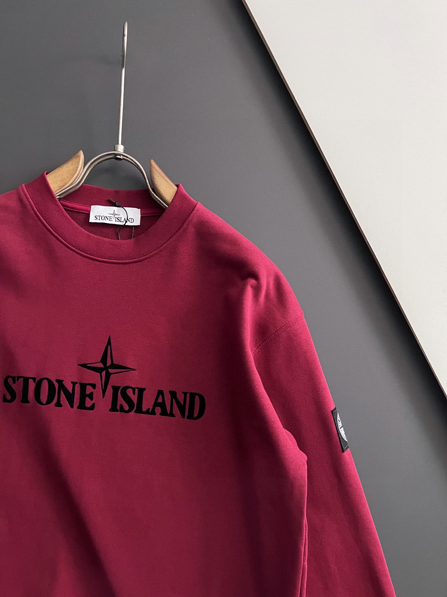 石头Stone*🌟独家定制。 15年专业卫衣，无论是面料上还是版型上都是完美越级，精美工艺圆领款，独家特