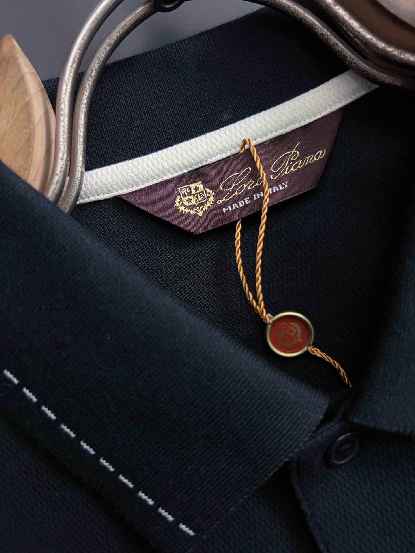 ）loro Piana* 🌟春夏新款男士短袖Polo衫，品牌最新设计元素！既不单调也不复杂,恰到好处的展