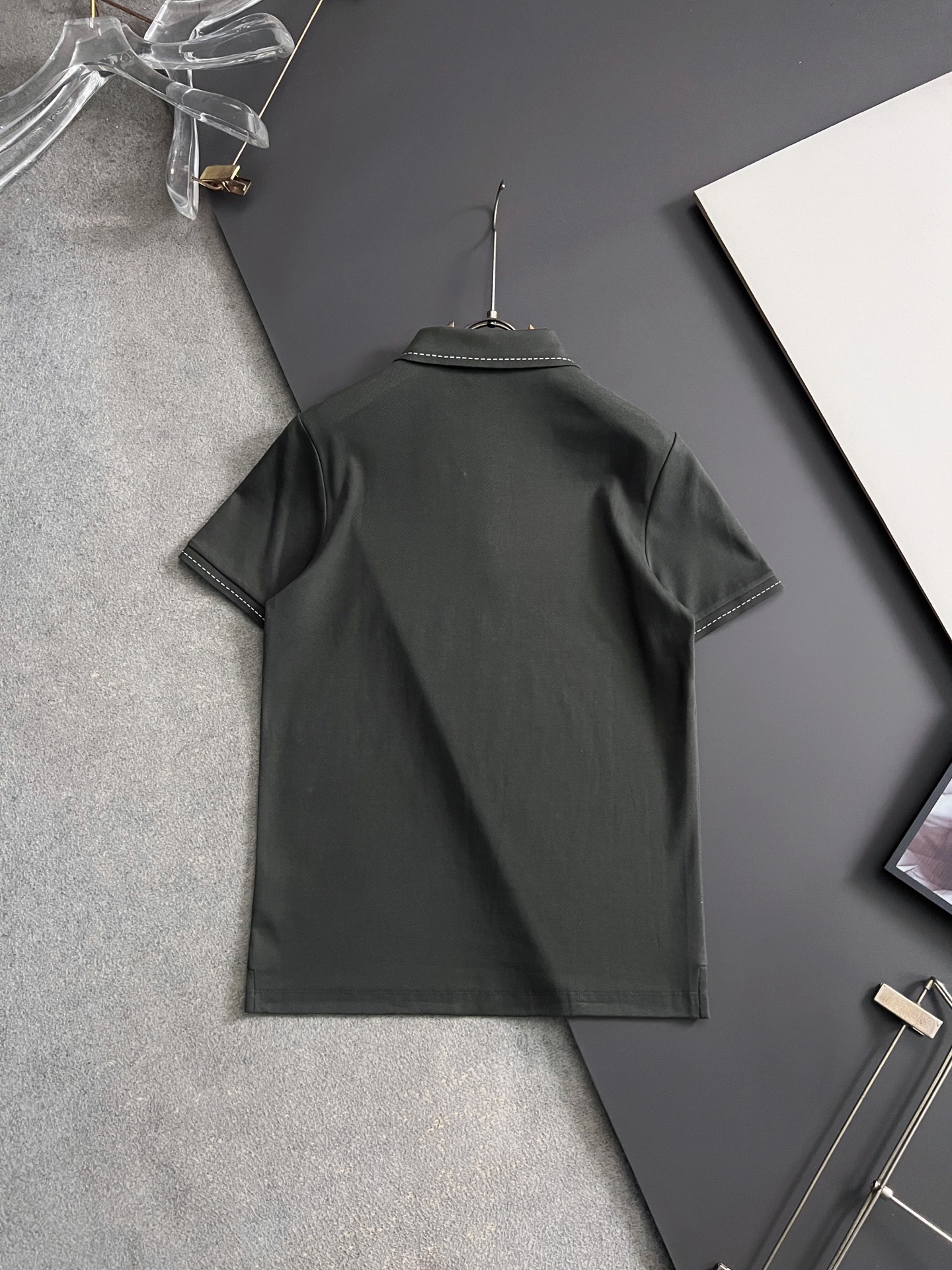 ）loro Piana* 🌟春夏新款男士短袖Polo衫，品牌最新设计元素！既不单调也不复杂,恰到好处的展