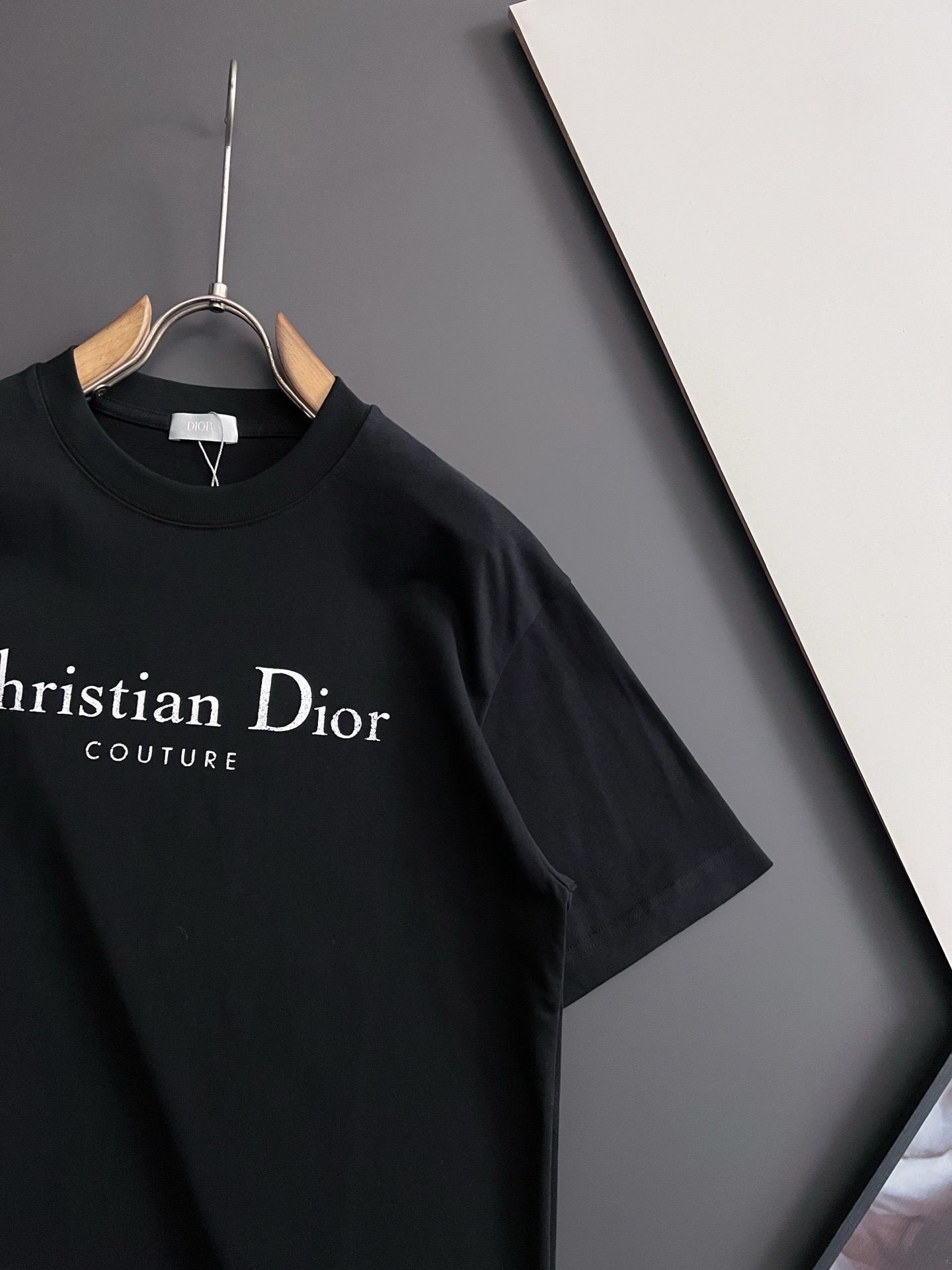 디올 2026SS 남성 반팔 143193 Dior T Shirt 상세 이미지 3