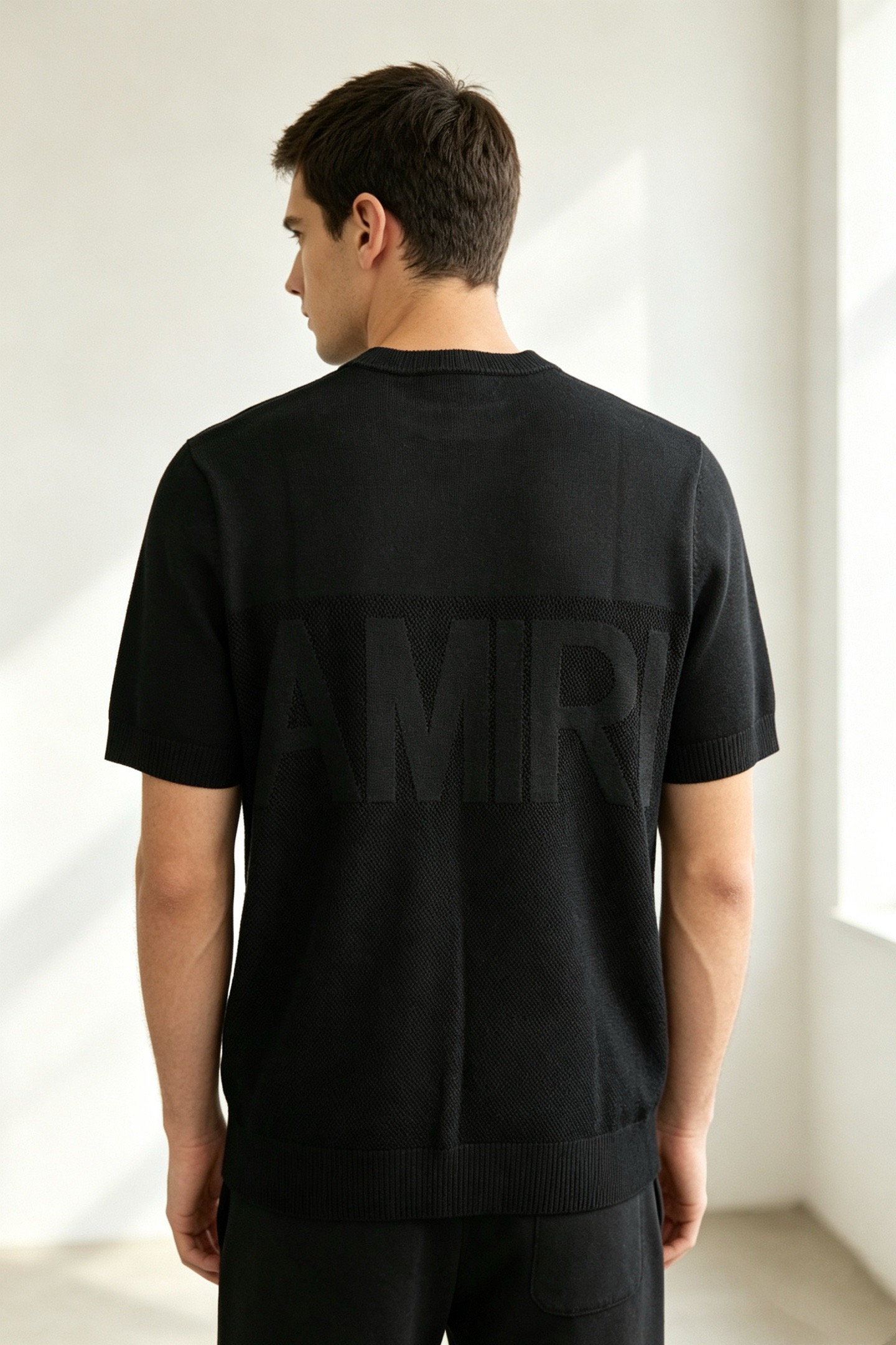 ）Amiri*镂空针织黑科技）爆款现货春夏短袖，简约基础衣橱神器， 休闲百搭必备款）做工走线质感一流，三色推荐）修身版型