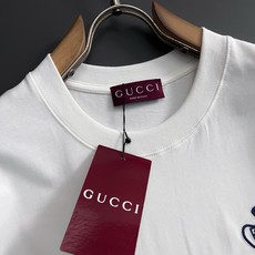 )Gucc*2026Ss最新工艺短袖260g纯棉双纱爆款现货四季系列短袖,简约基础衣橱神器, 休闲百搭必备款)做工走线质 )Gucc*2026Ss最新工艺短袖260g纯棉双纱爆款现货四季系列短袖,简约基础衣橱神器, 休闲百搭必备款)做工走线质