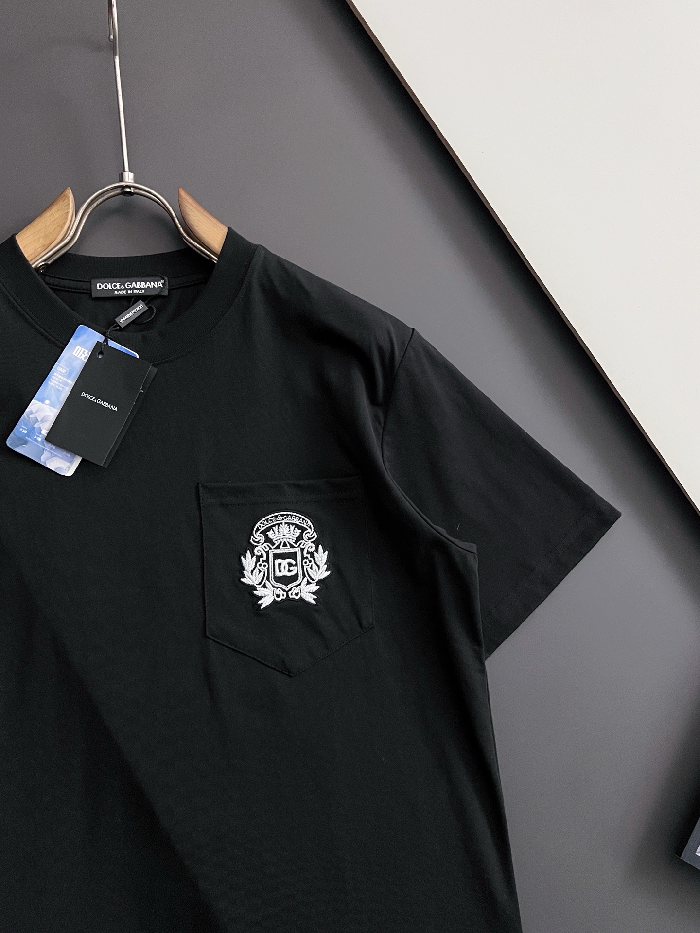 ）DG*2026独家·新品！美国杜邦公司所罗纳面料黑科技）爆款现货春夏短袖，简约基础衣橱神器， 休闲百搭必备款）做工走线
