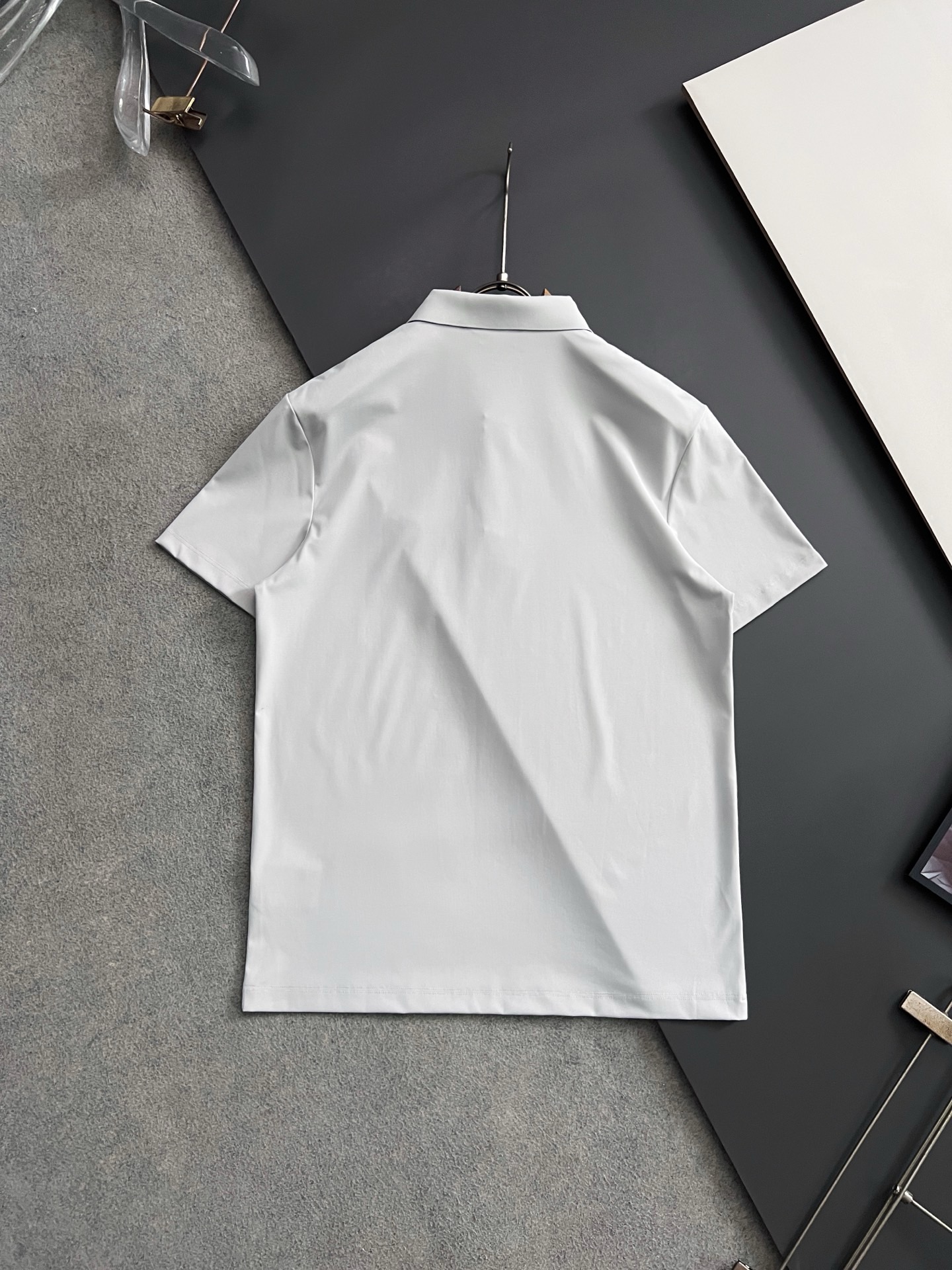 ） 始祖🐦 重磅推荐🌟春夏新品 专柜在售 时尚高端男装Polo-胸前Logo个性时尚/抗红外线镭射标语，高密度莫代尔弹力