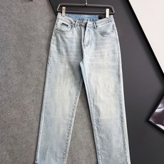 )DG*、独家特供版.进口机合金弹头真皮皮牌,2026经典延续独家爆款牛仔裤🔥四季款·复古浅蓝挺阔轻松面料适中休闲风十足 )DG*、独家特供版.进口机合金弹头真皮皮牌,2026经典延续独家爆款牛仔裤🔥四季款·复古浅蓝挺阔轻松面料适中休闲风十足