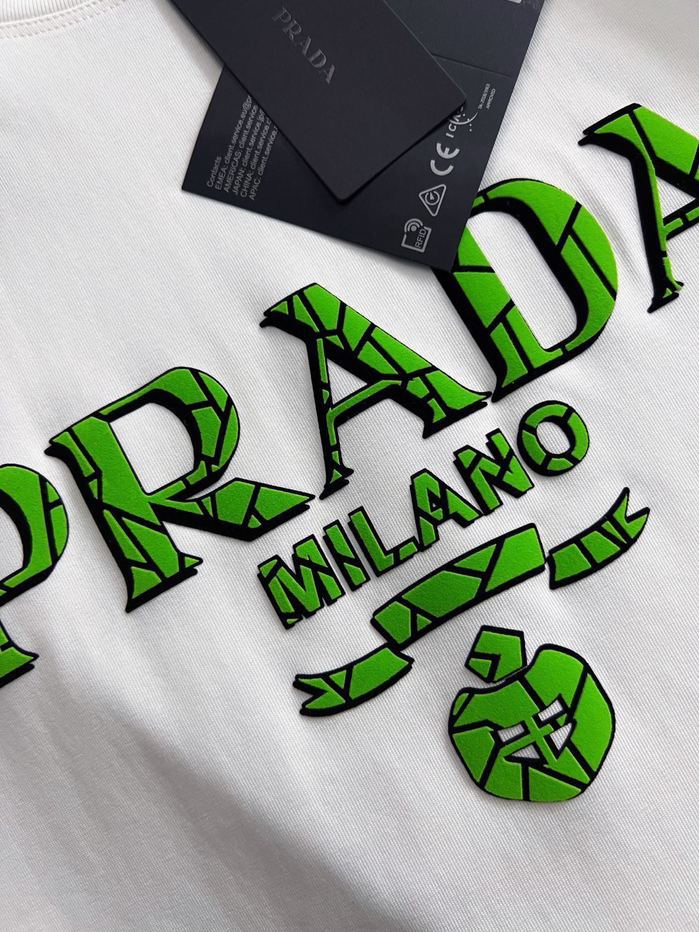 ）Prad*2026Ss🌟独家爆款260g高支抗菌索罗娜科技冰爽棉、印花植绒工艺最新独家爆款*.】简约基础衣橱神器， 休