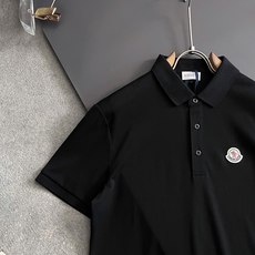 )Mon* 春夏新款男士短袖Polo衫,品牌最新设计元素!既不单调也不复杂,恰到好处的展现品味!客供顶级定制珠地棉面料! )Mon* 春夏新款男士短袖Polo衫,品牌最新设计元素!既不单调也不复杂,恰到好处的展现品味!客供顶级定制珠地棉面料!