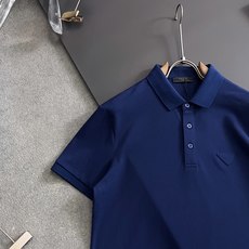 )Prad* 春夏新款男士短袖Polo衫,品牌最新设计元素!既不单调也不复杂,恰到好处的展现品味!客供顶级定制珠地棉面料 )Prad* 春夏新款男士短袖Polo衫,品牌最新设计元素!既不单调也不复杂,恰到好处的展现品味!客供顶级定制珠地棉面料
