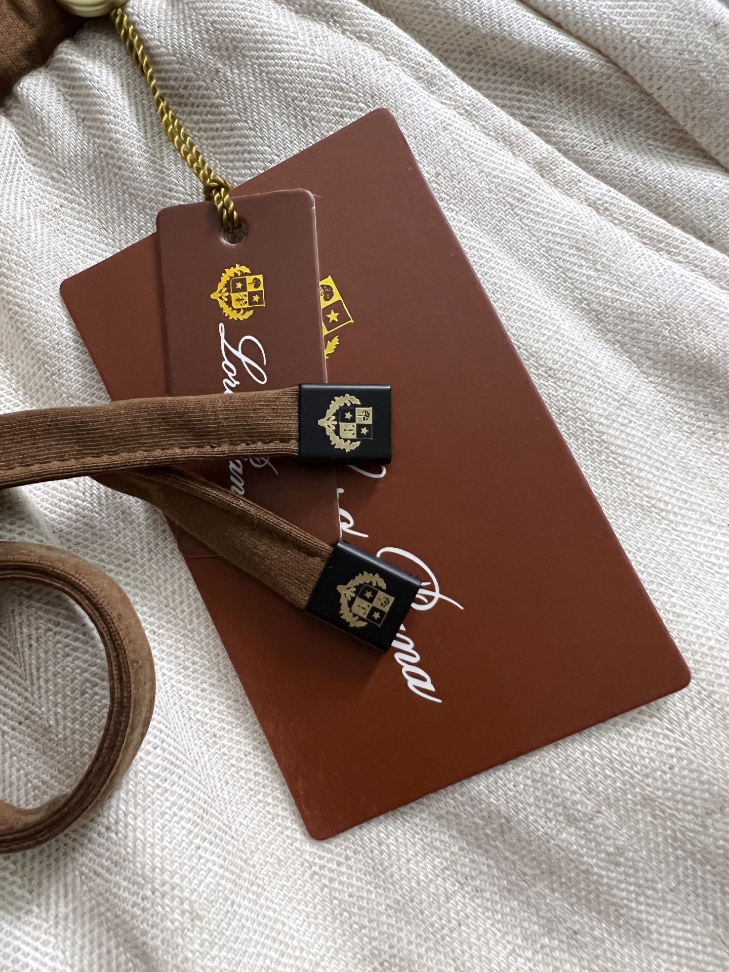 ）Loro Piana*顶级品质>26新款(天丝亚麻系列)专柜官网同步发售！辅料全部原版定制出品，贸易公司真品订单。高级