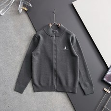 )BC.26Fw🌟秋冬新款男女同款高克重针织羊毛开衫,配色标识条纹工艺设计!钩织标识条纹修饰,设计经典配色钩织设计!此款 )BC.26Fw🌟秋冬新款男女同款高克重针织羊毛开衫,配色标识条纹工艺设计!钩织标识条纹修饰,设计经典配色钩织设计!此款