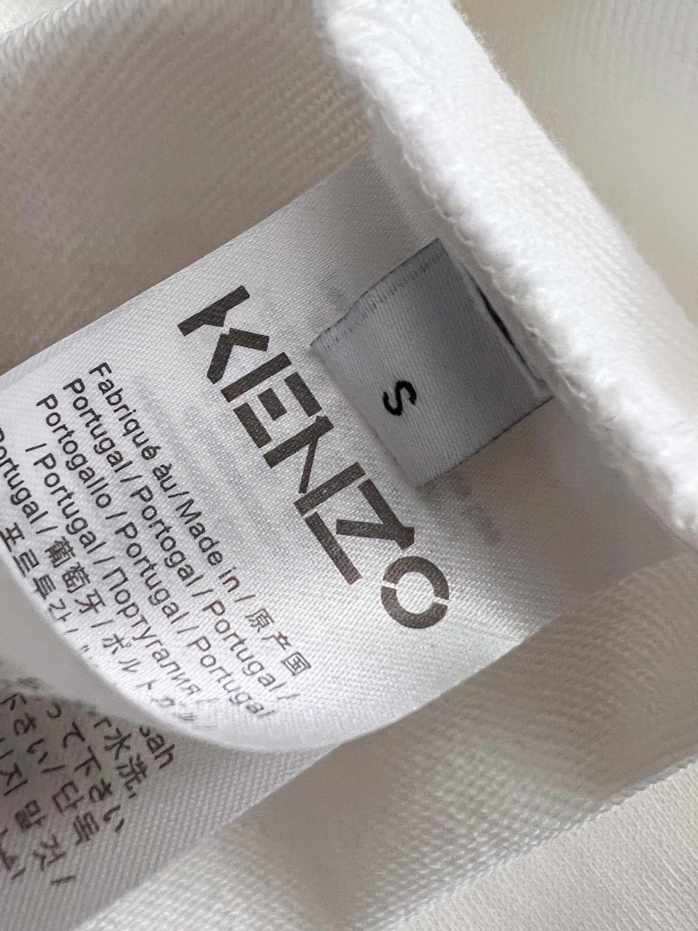 ）Kenz*！🌟独家定制。 15年专业卫衣，无论是面料上还是版型上都是完美越级，精美工艺圆领款，独家特制纯棉380克面料