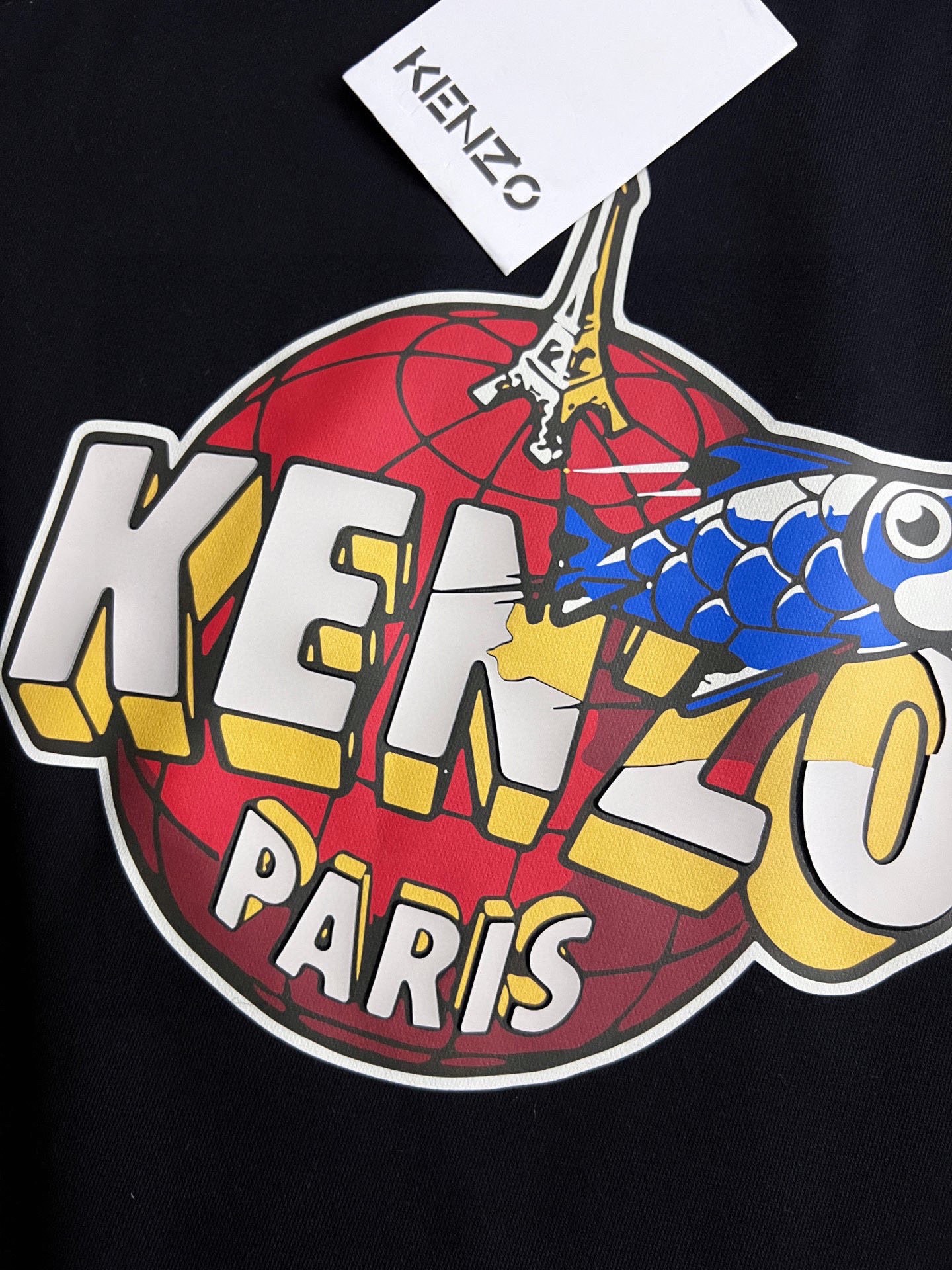 ）Kenz*！🌟独家定制。 15年专业卫衣，无论是面料上还是版型上都是完美越级，精美工艺圆领款，独家特制纯棉380克面料